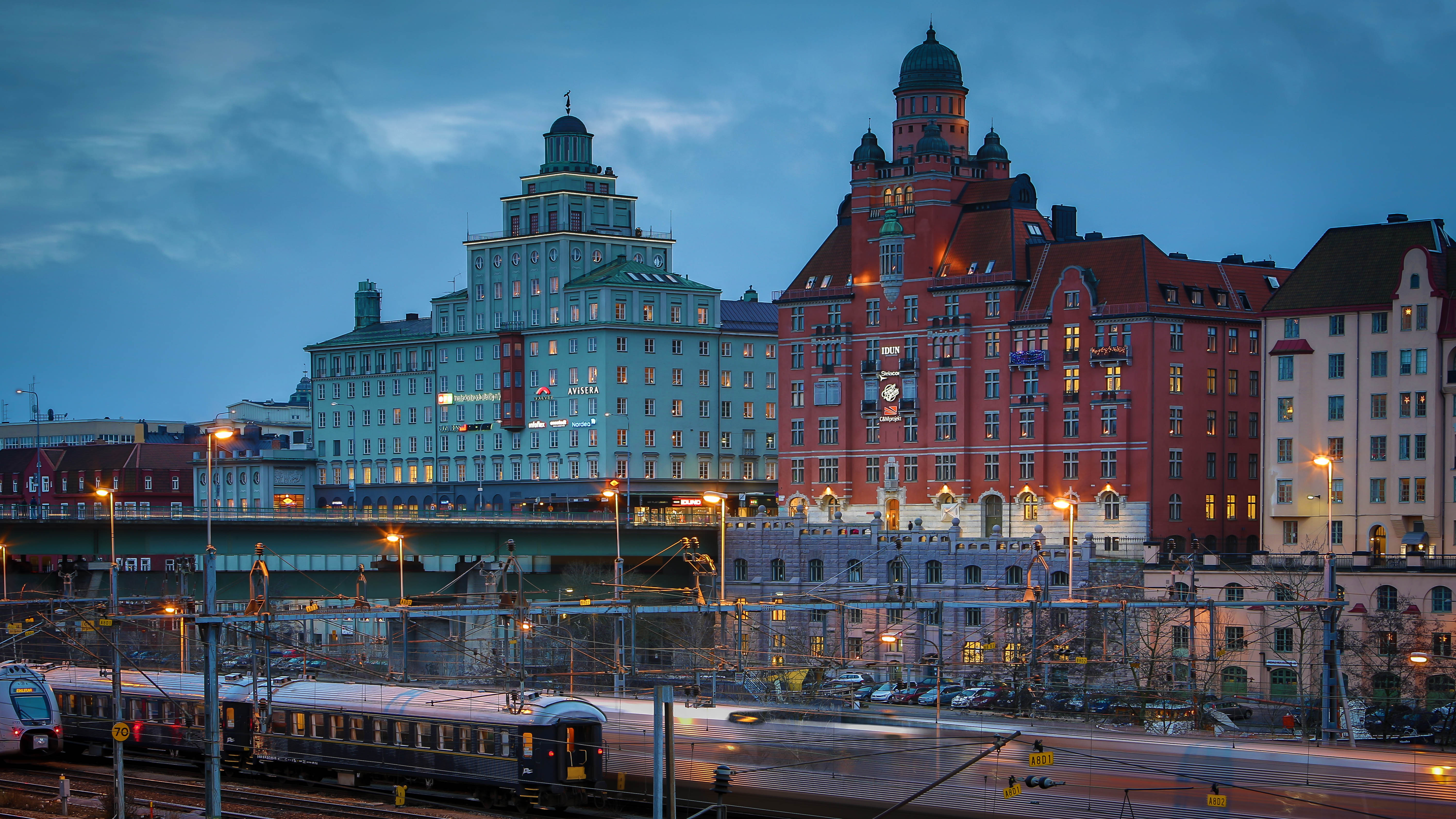 Free photo A train station at sunset in Sweden