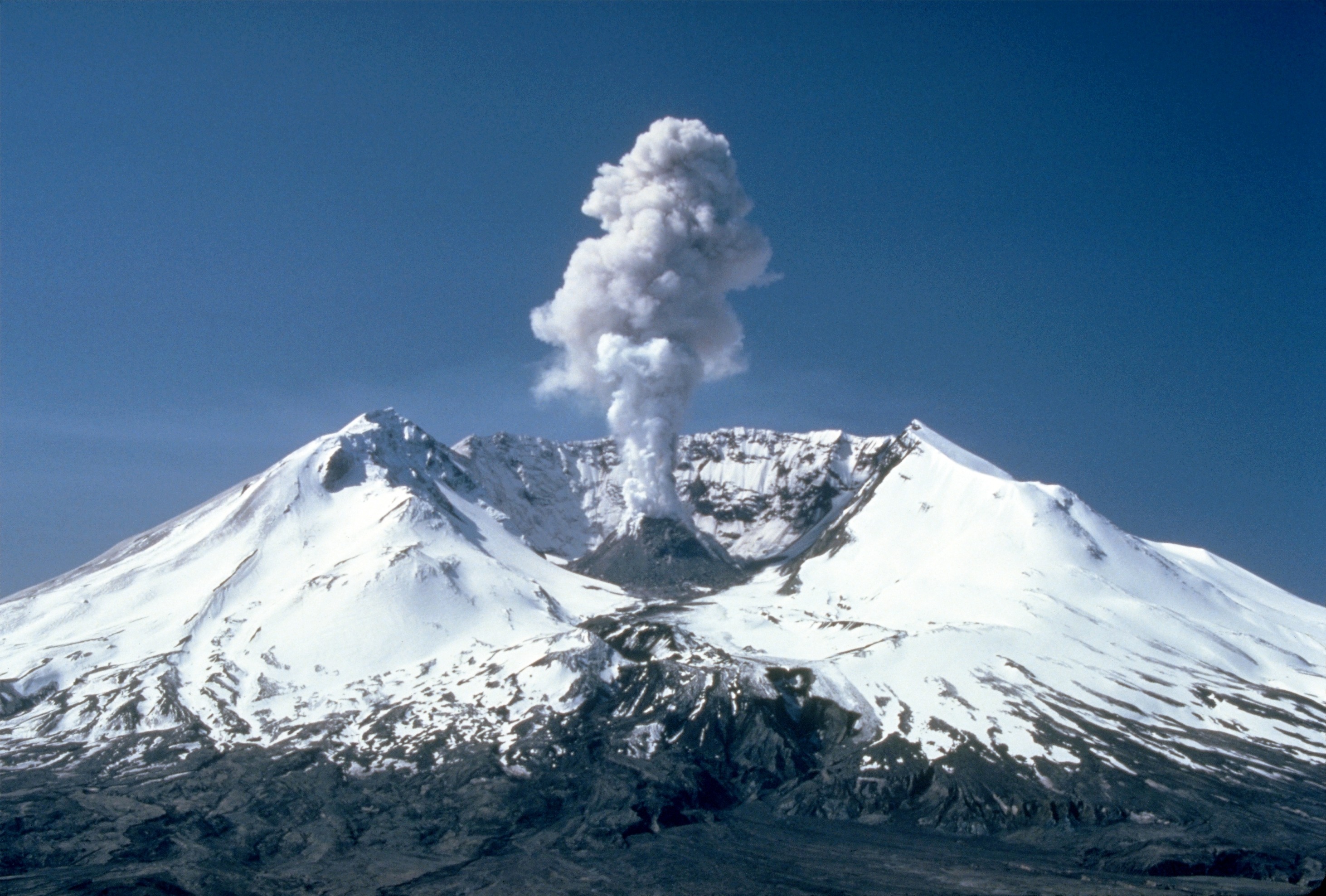 Wallpapers lava catastrophe ash cloud on the desktop