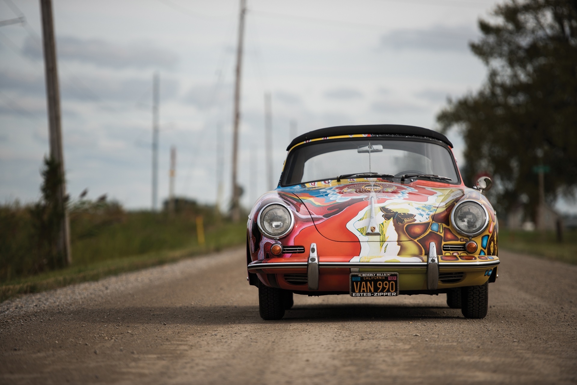 Free photo Retro porsche 1964 in beautiful colors