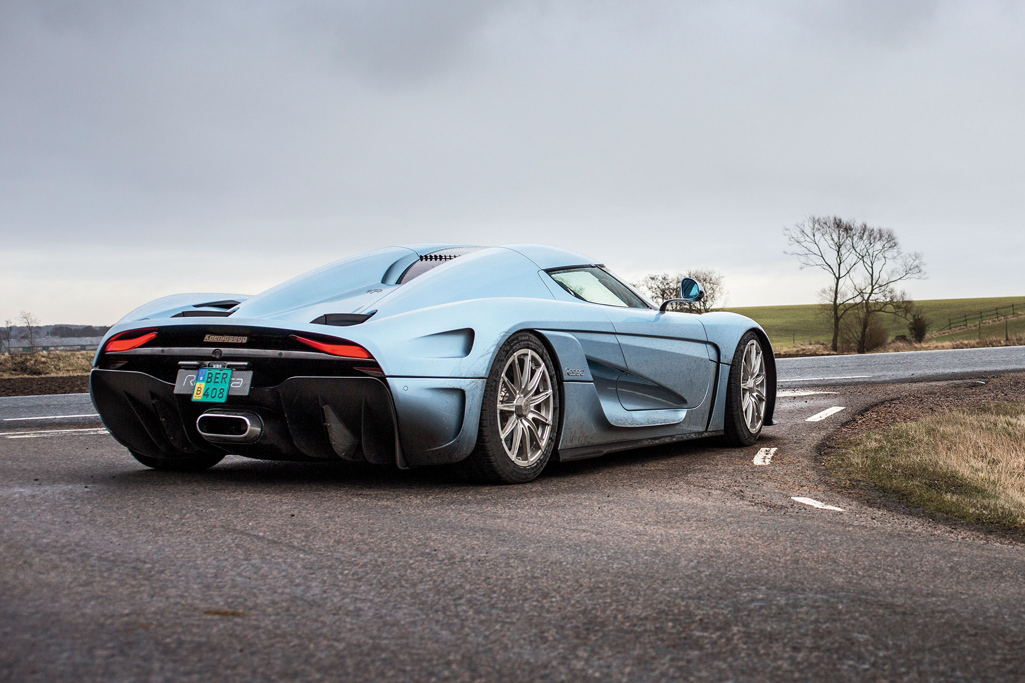 Обои Koenigsegg Regera 2016 автомобили Koenigsegg на рабочий стол