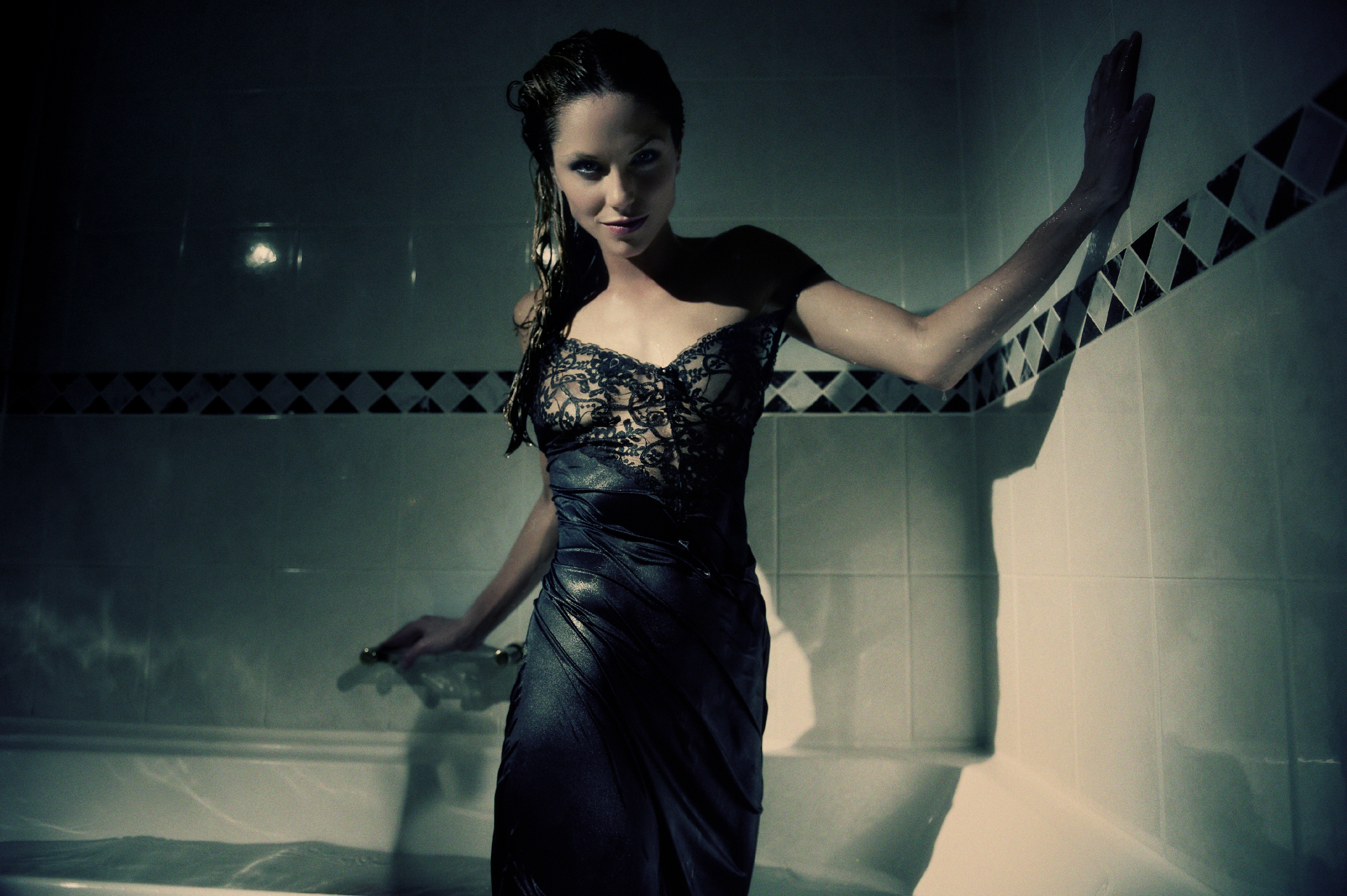 Обои портрет фотографии книга на рабочий стол