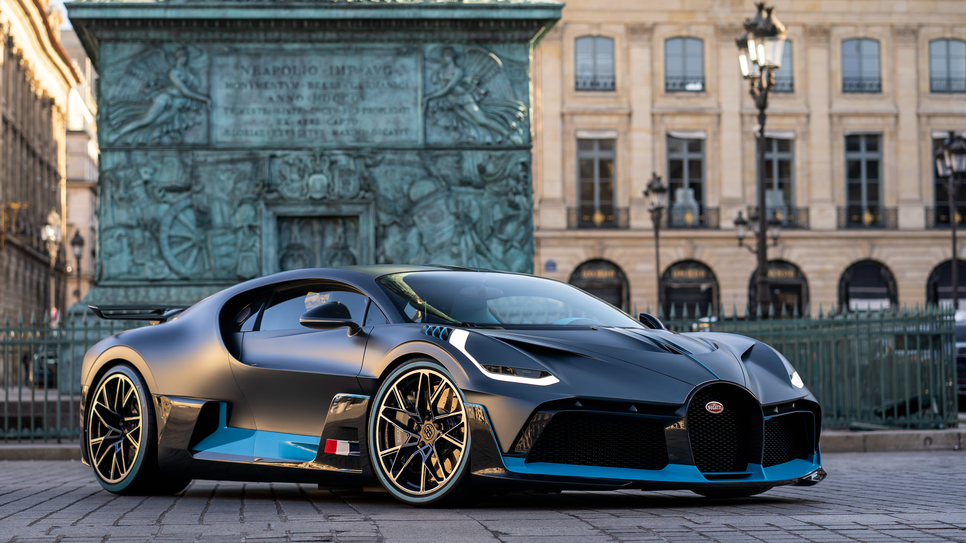 Free photo Bugatti Divo 2018