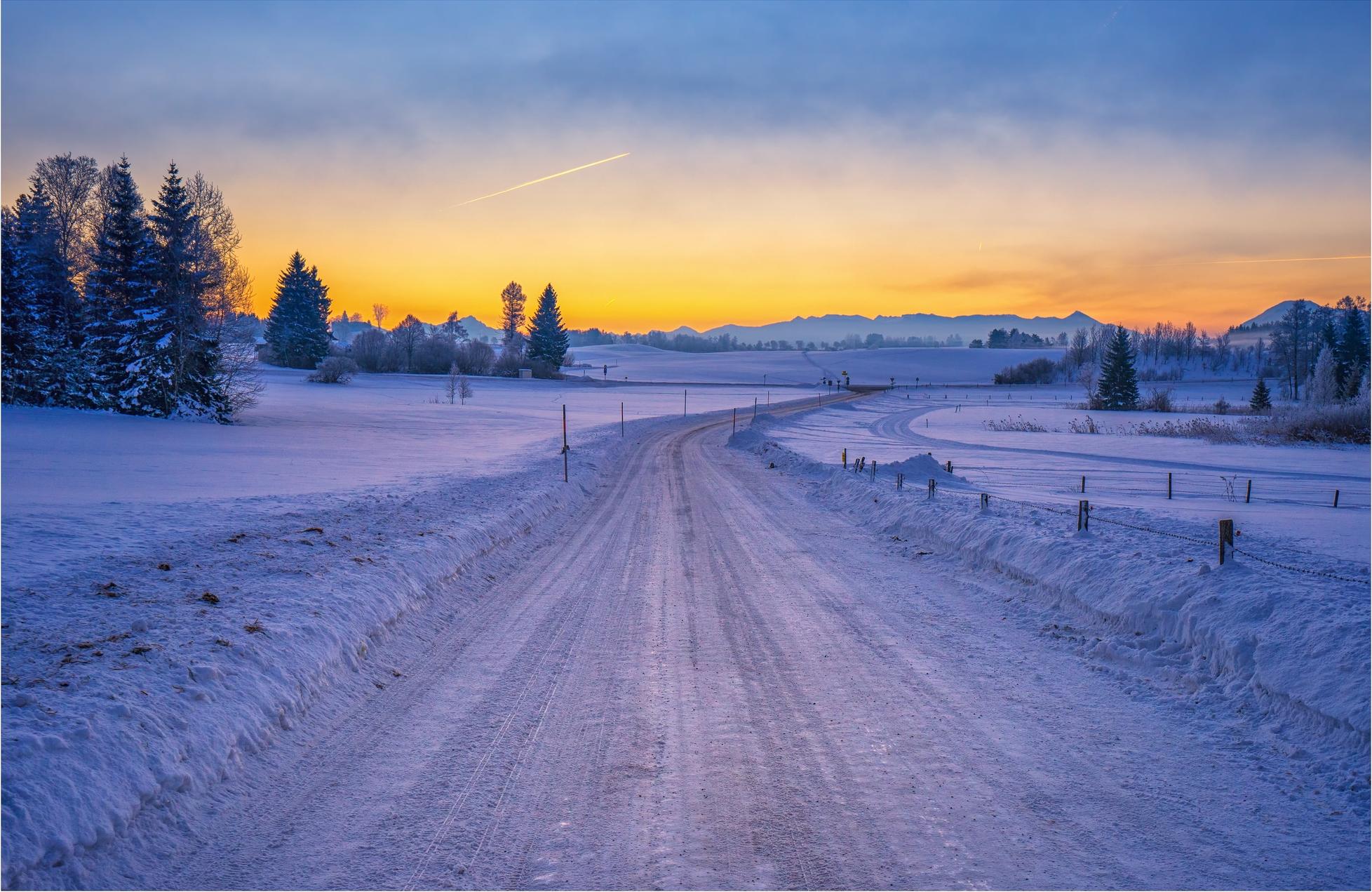 Wallpapers road snowdrifts sunset on the desktop