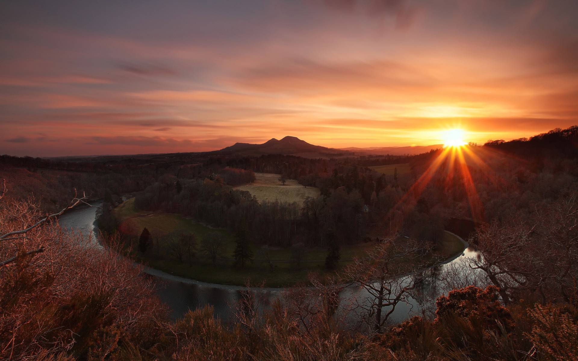 Wallpapers sunset autumn river on the desktop