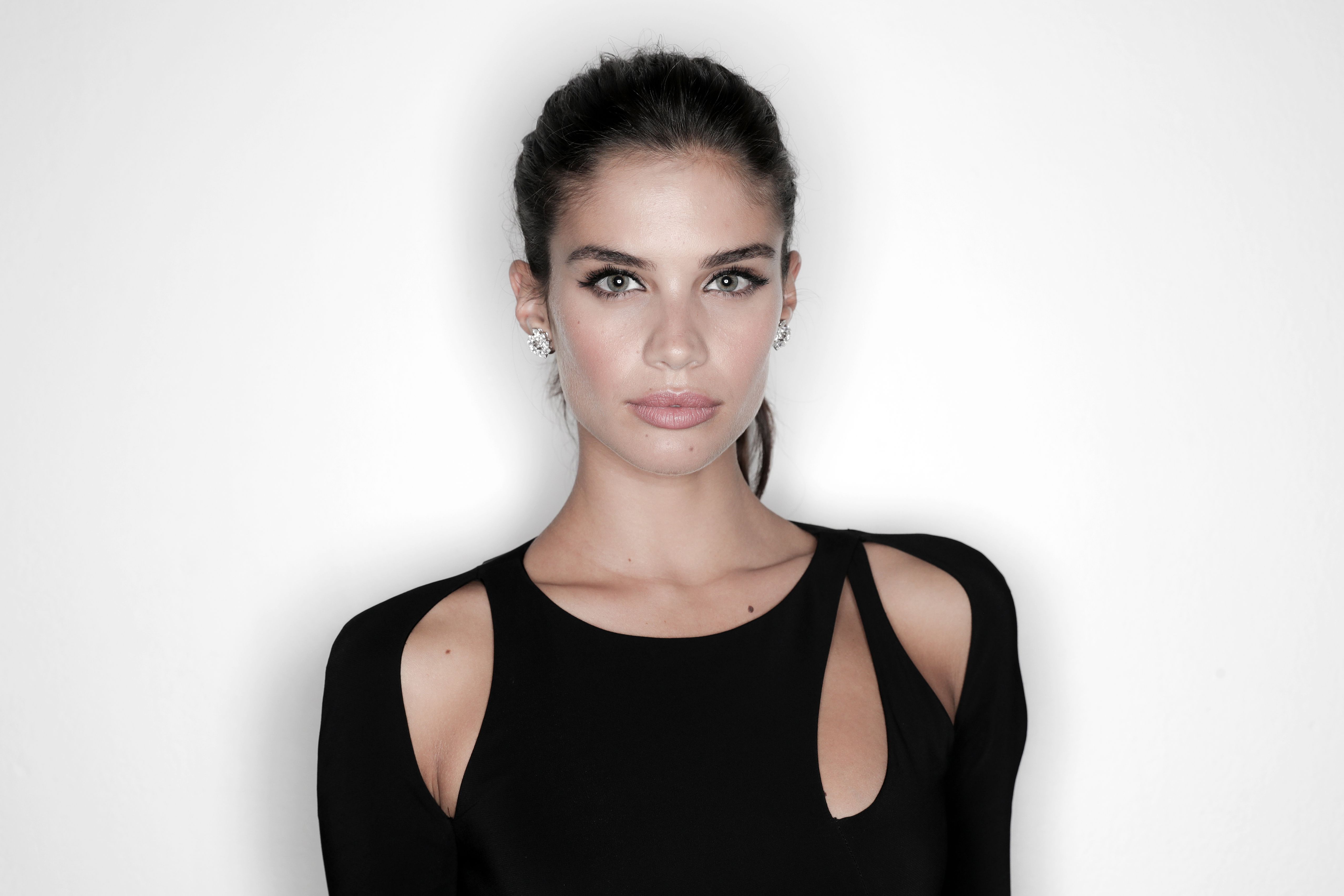 Wallpapers Sara Sampaio portrait girls on the desktop