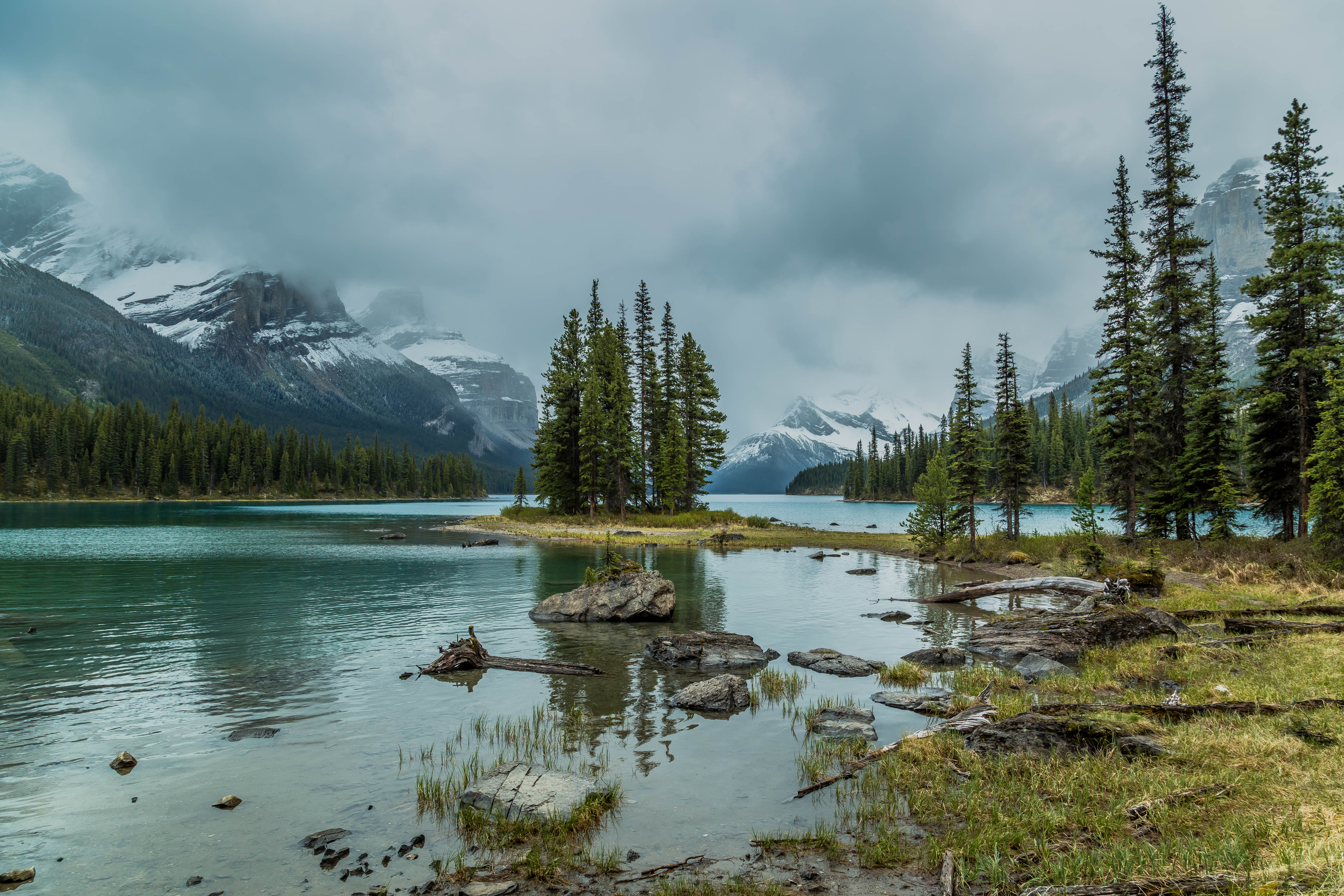 Wallpapers Canada spirit Island Maligne Lake on the desktop