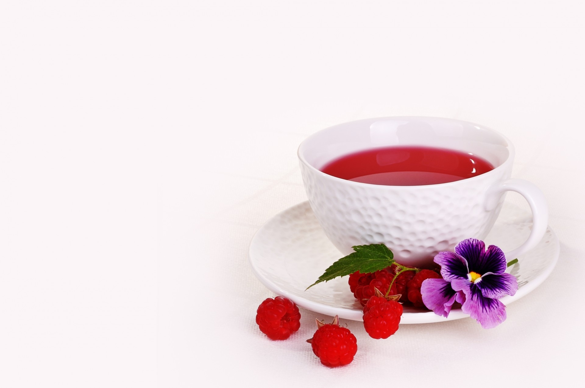 Free photo Raspberry flavored tea