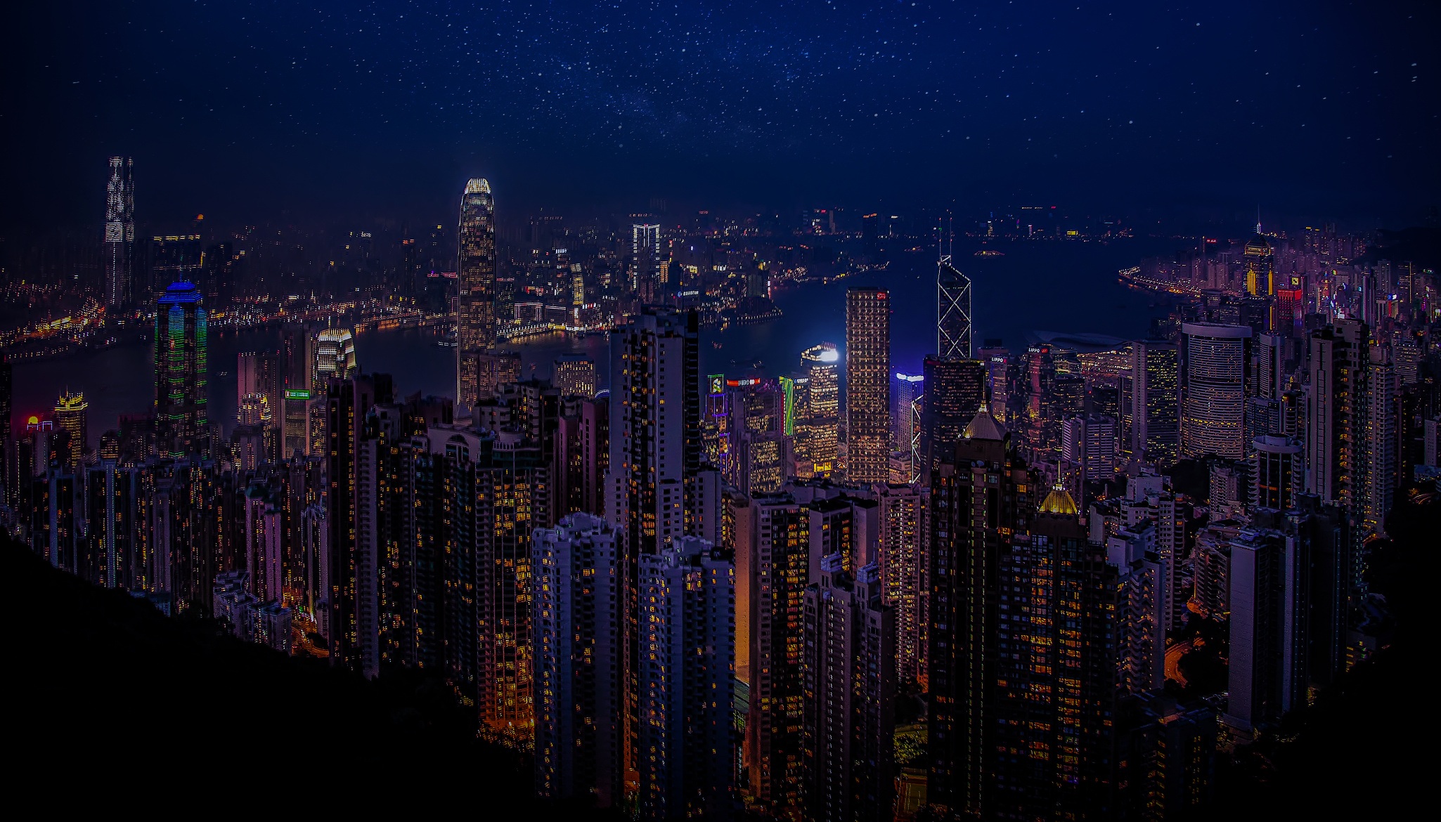 Free photo A picture of a modern nighttime city