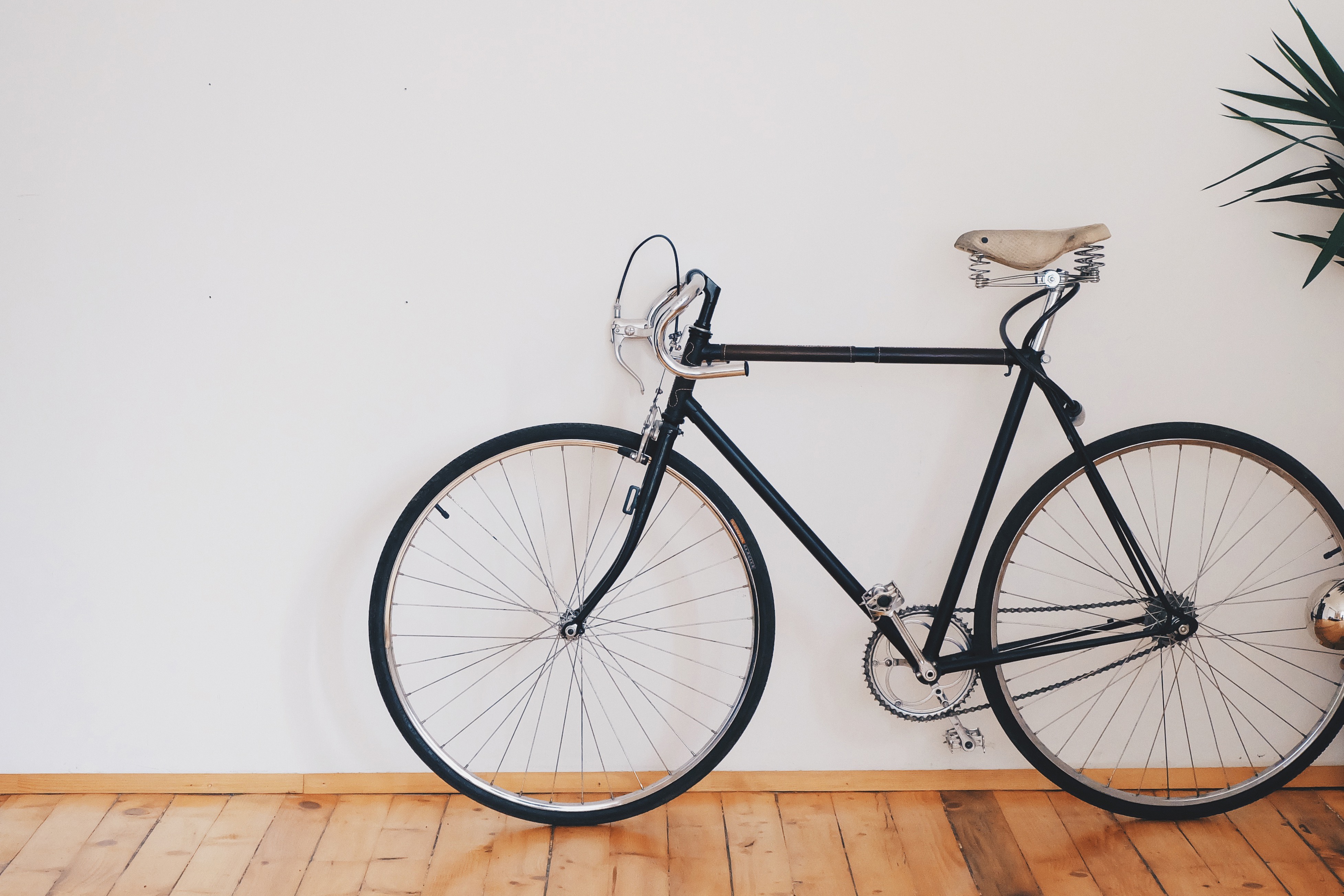 Free photo Black vintage bike