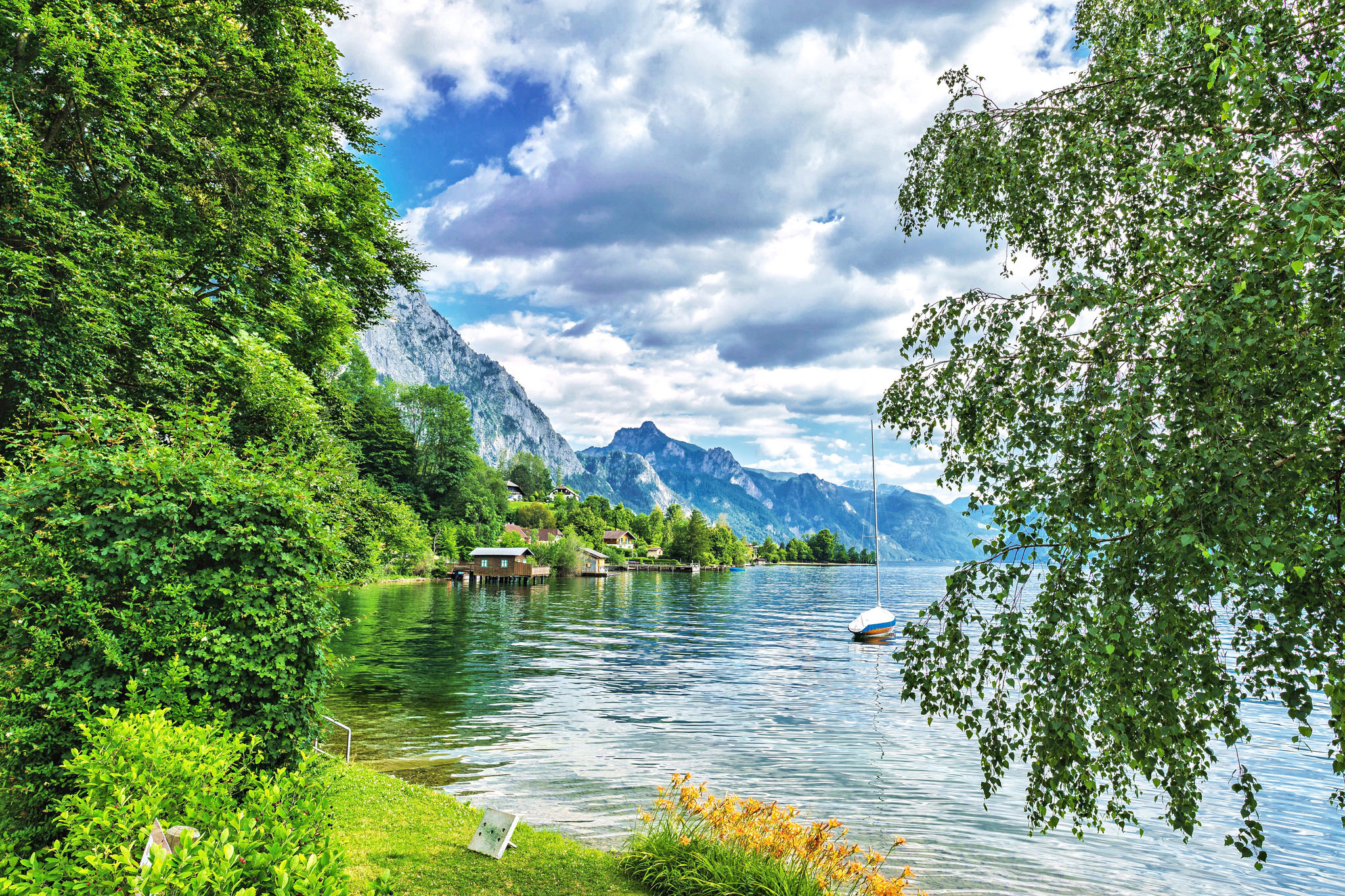 Wallpapers Gmunden houses Salzkammergut on the desktop