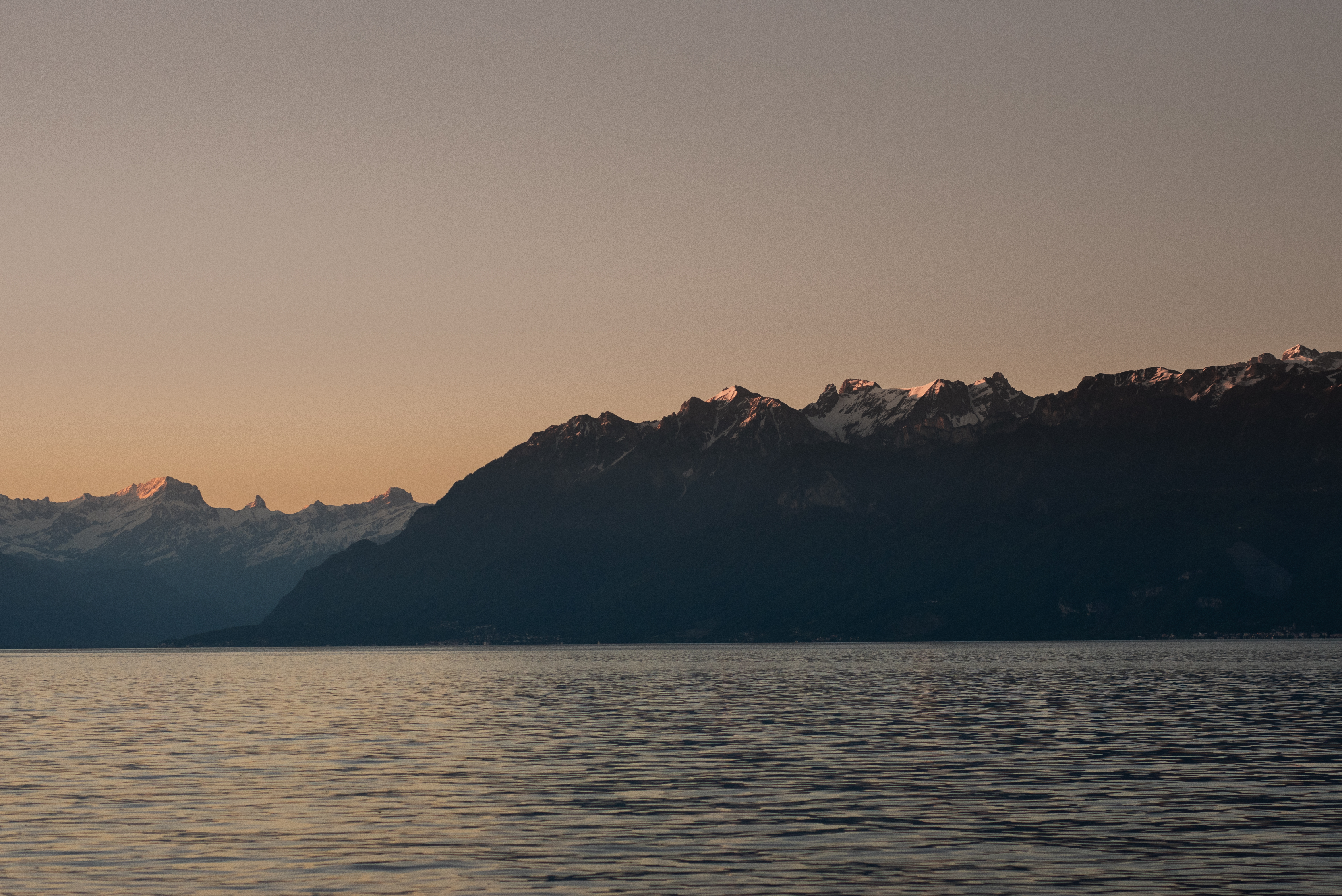 Обои живописный горы озеро на рабочий стол