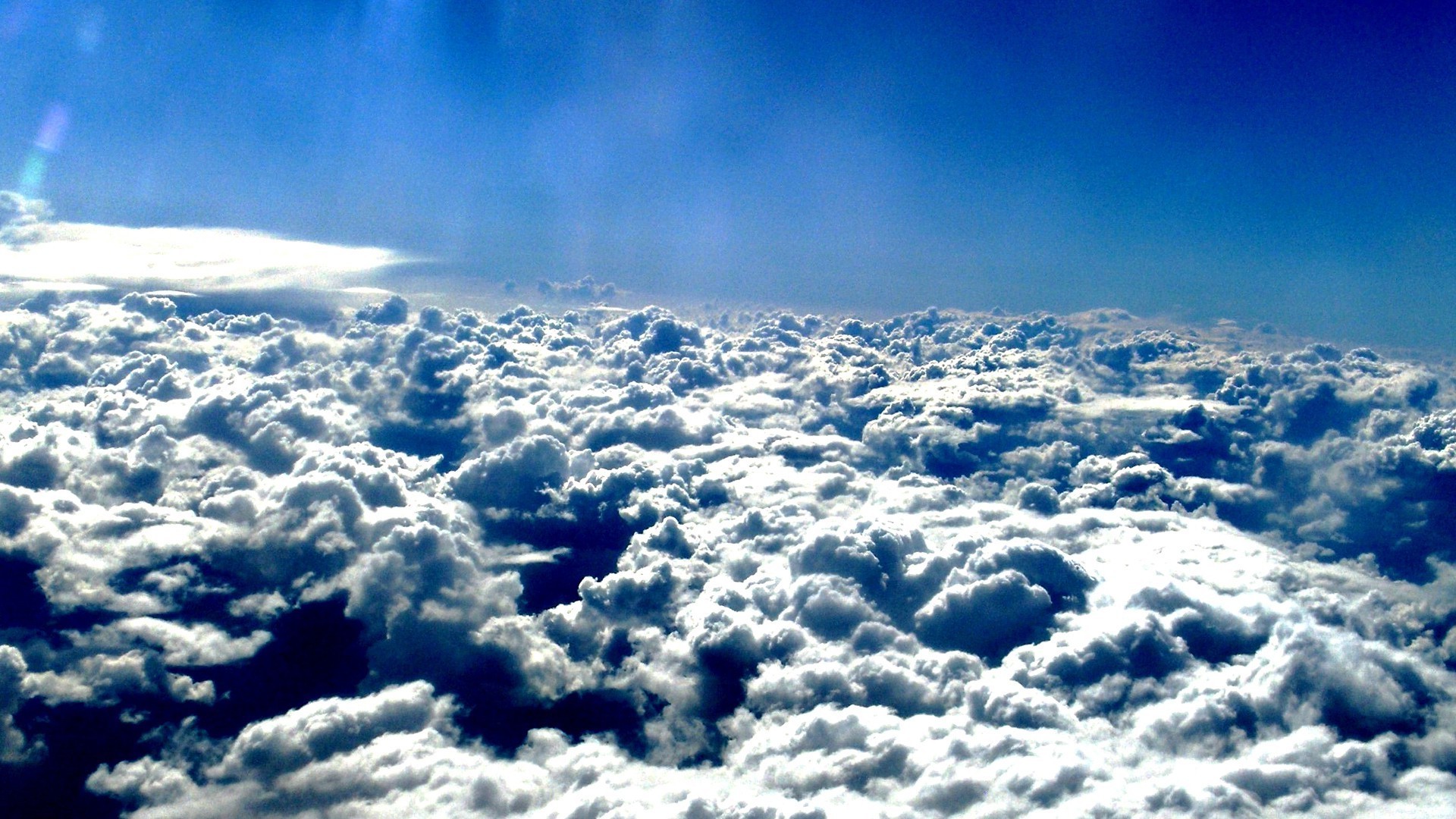 Бесплатное фото Голубые высоты