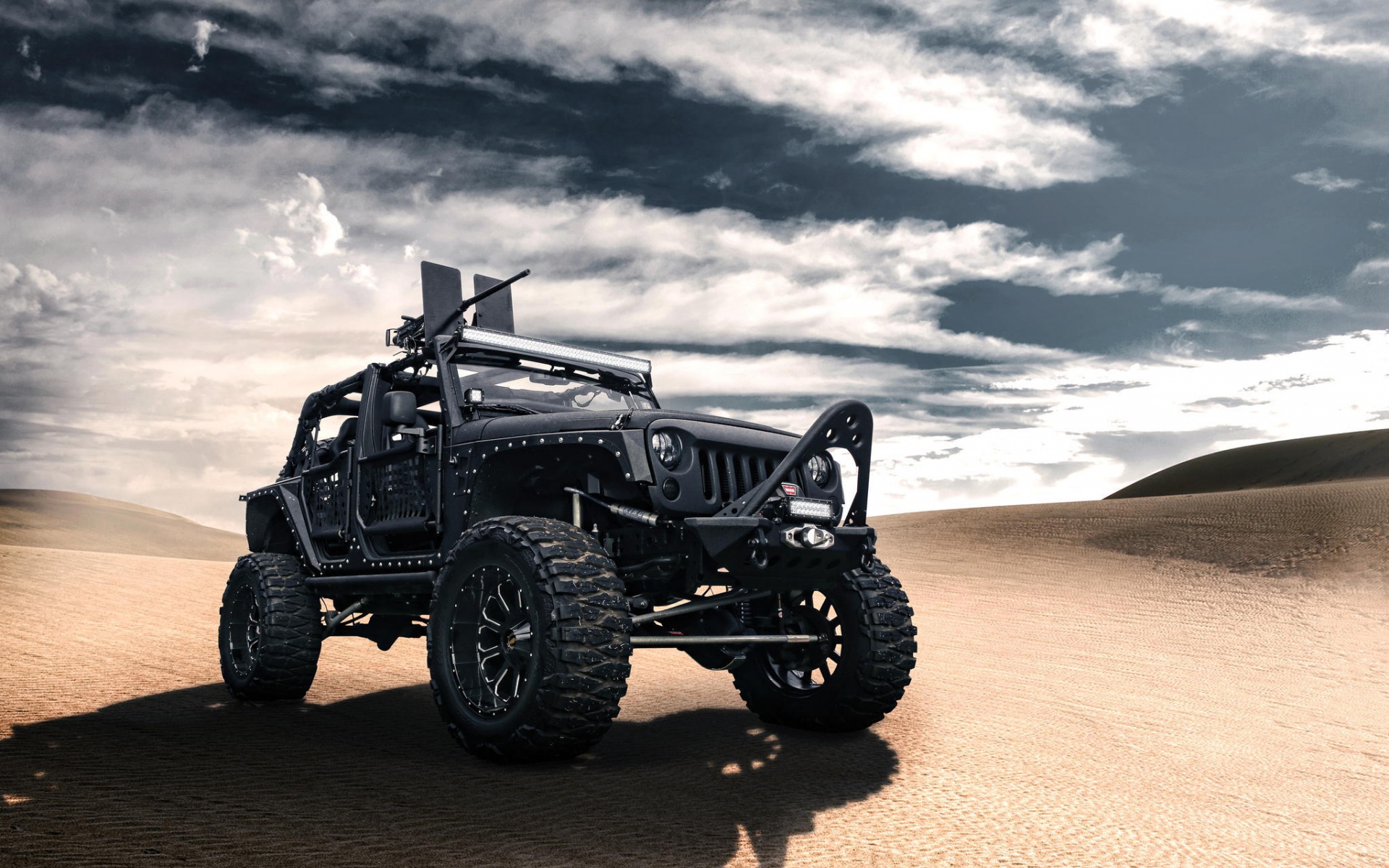 Wallpapers Black Jeep Wrangler-Front machine gun protectors on the desktop