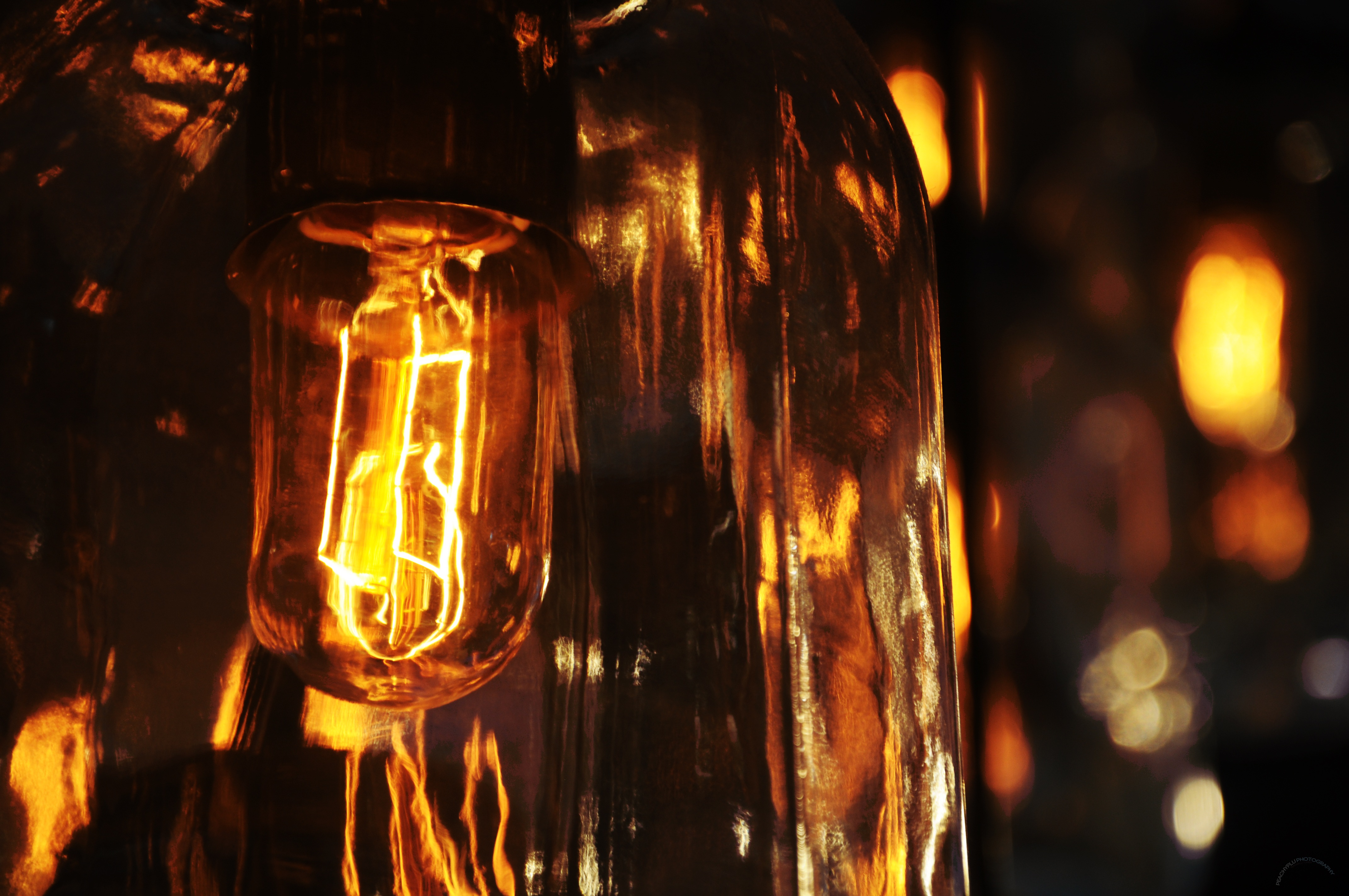 桌面上的壁纸轻 技术 晚上