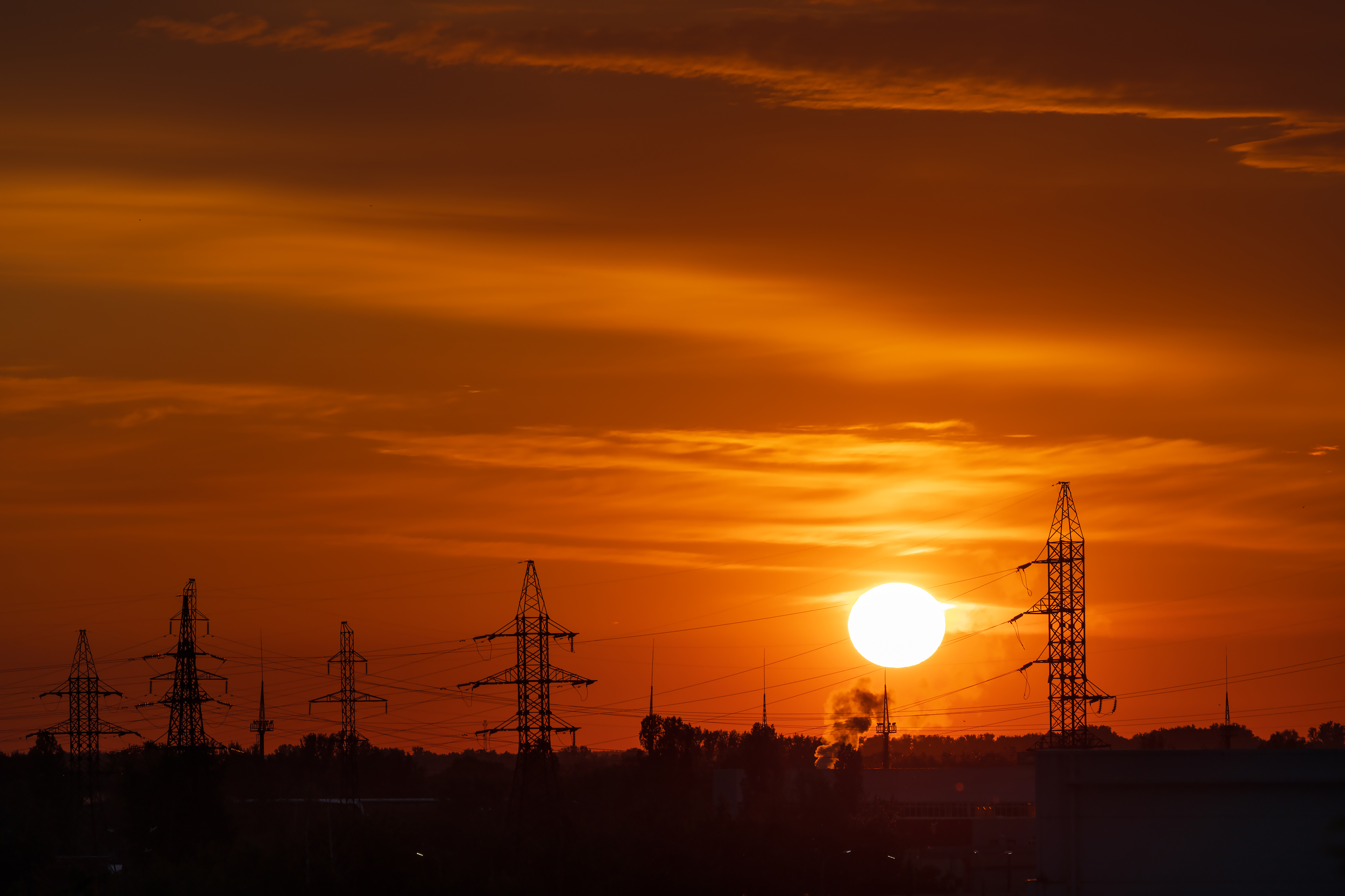 Бесплатное фото Утренняя заря над городом
