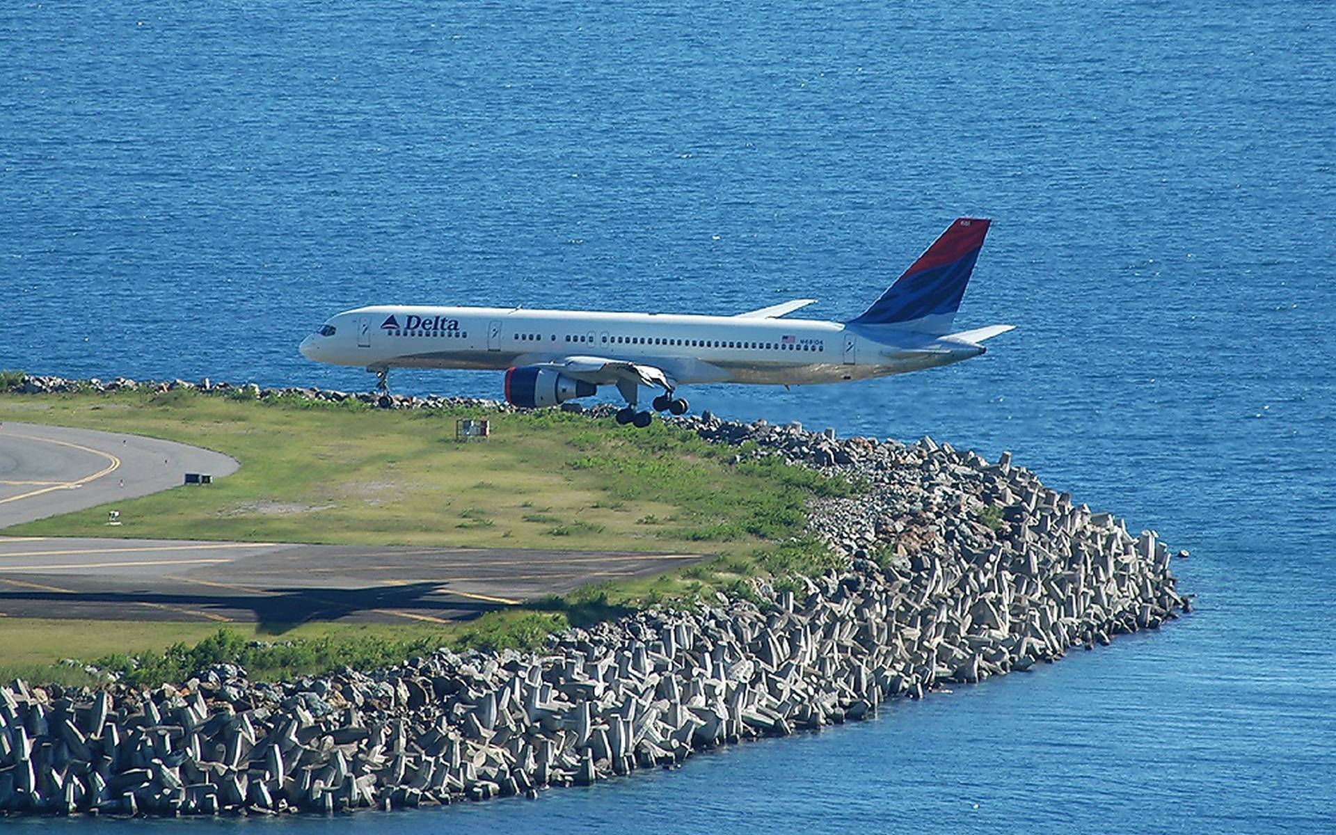 Wallpapers airplane passenger landing on the desktop