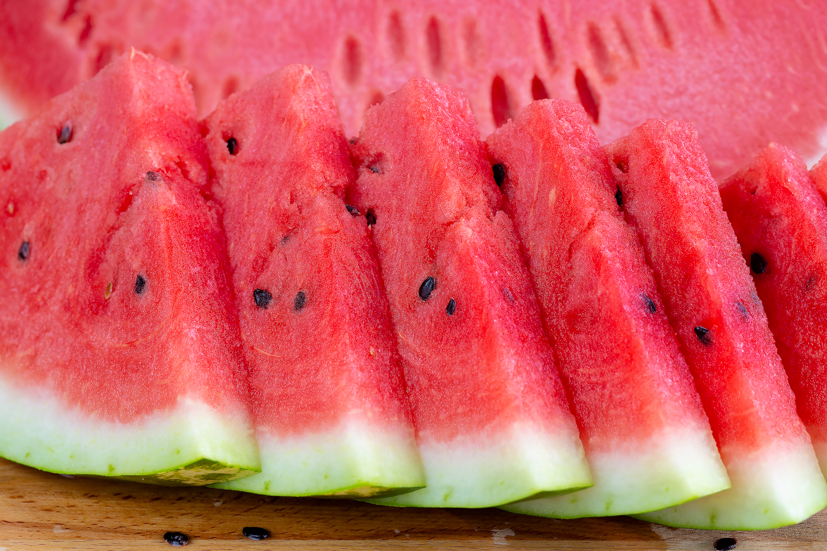 Free photo Sliced watermelon slices