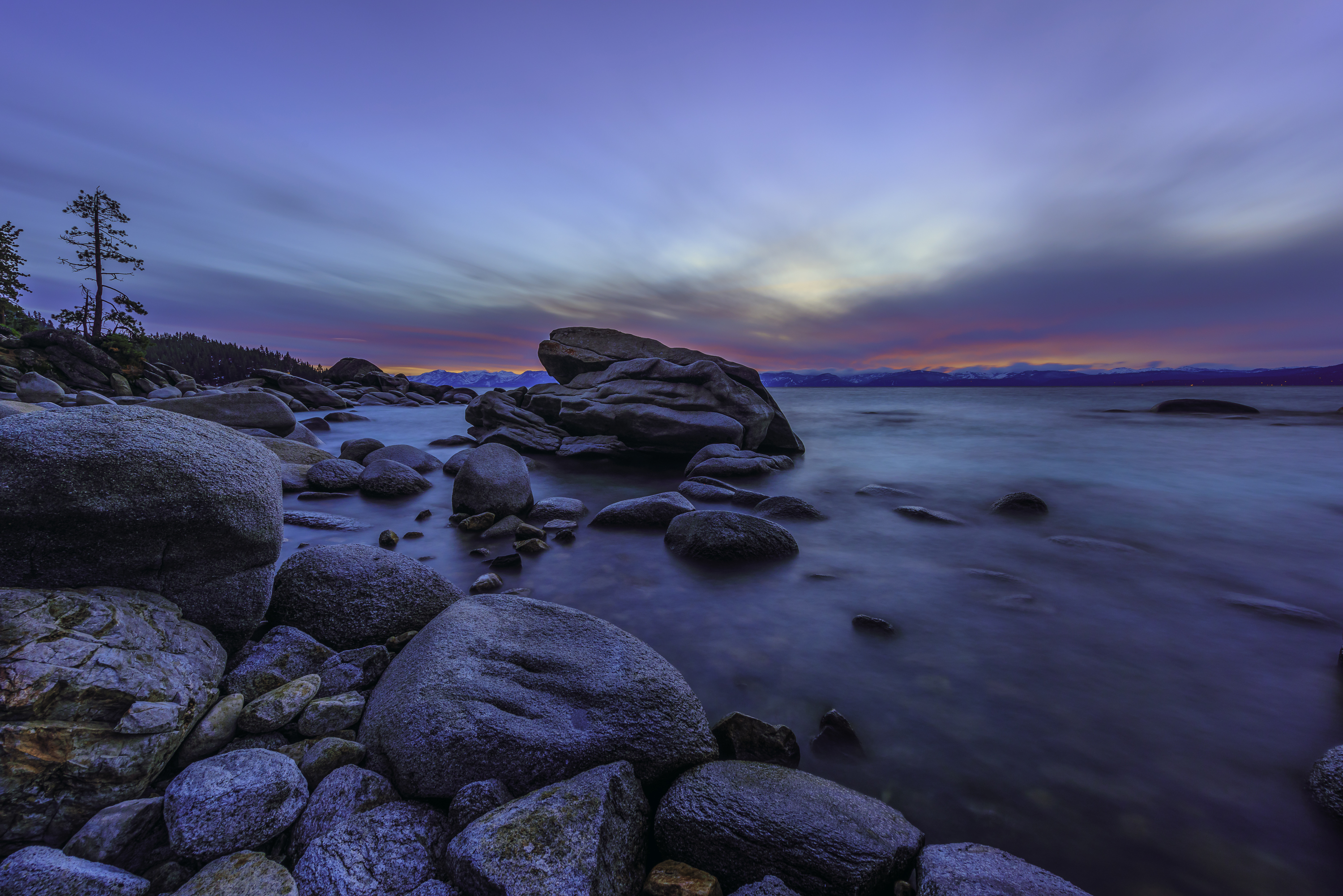 Free photo Rocky shore Lake Tahoe