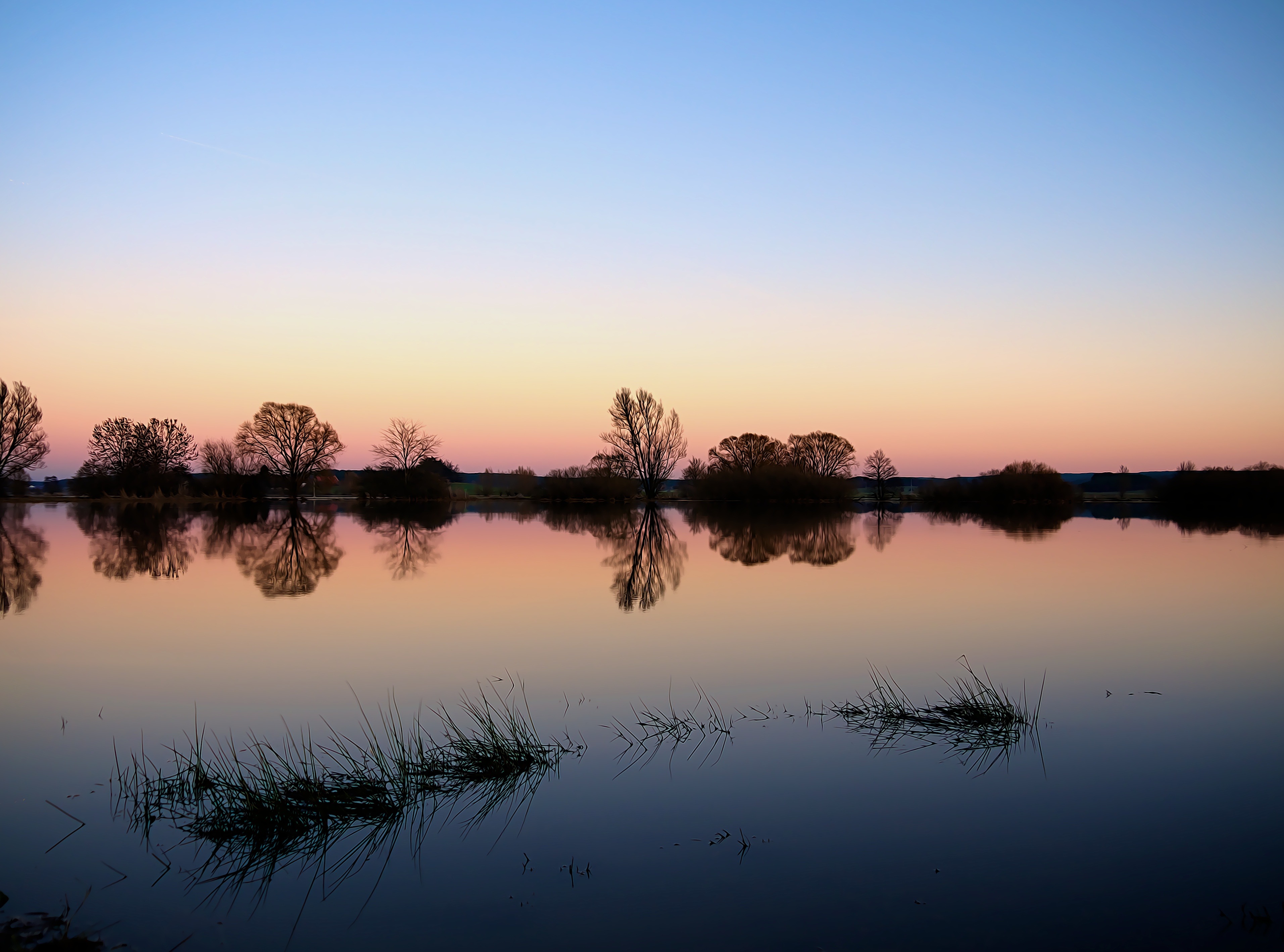 Wallpapers evening lake romantic on the desktop