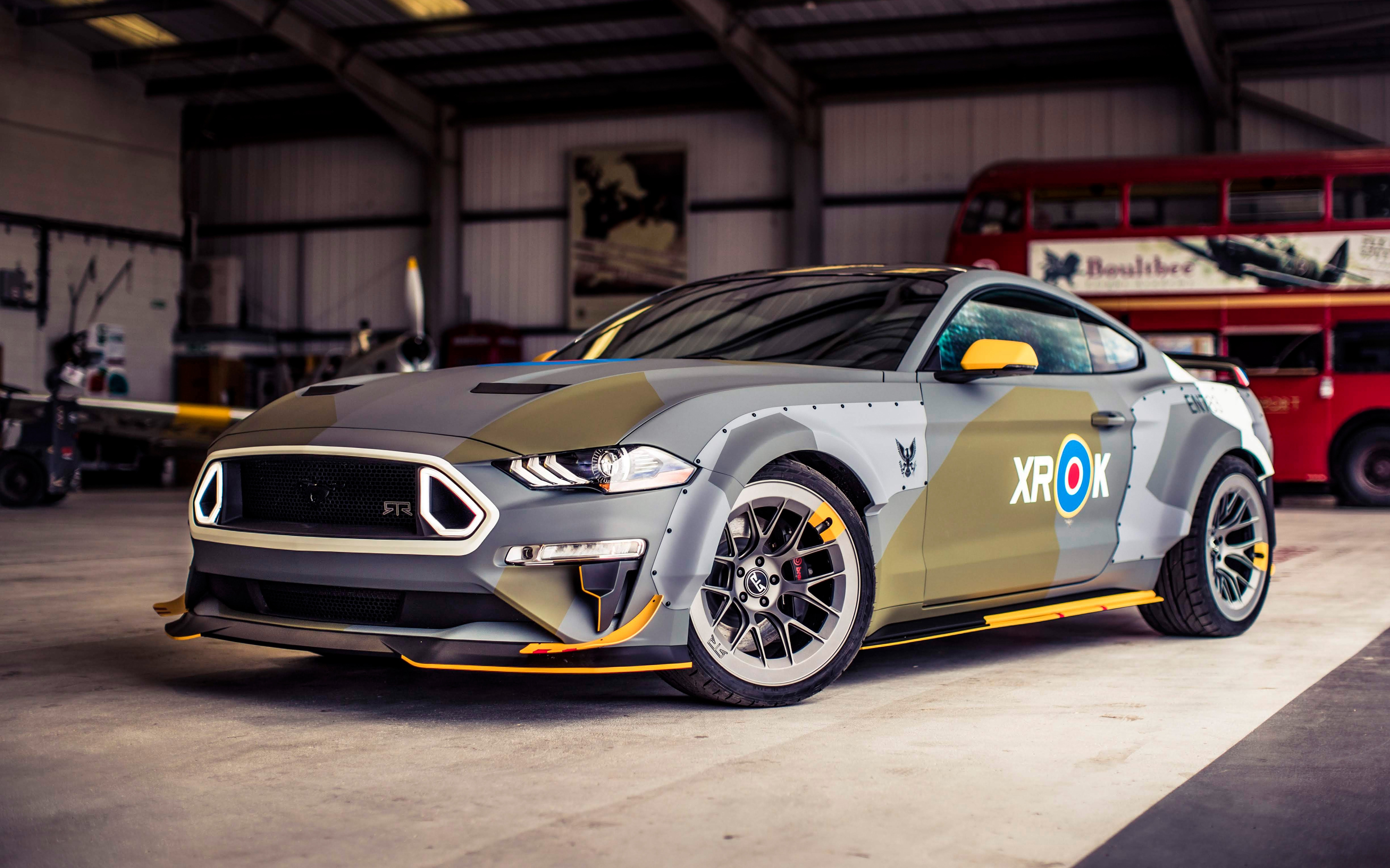 Free photo Ford mustang eagle squadron in the hangar.