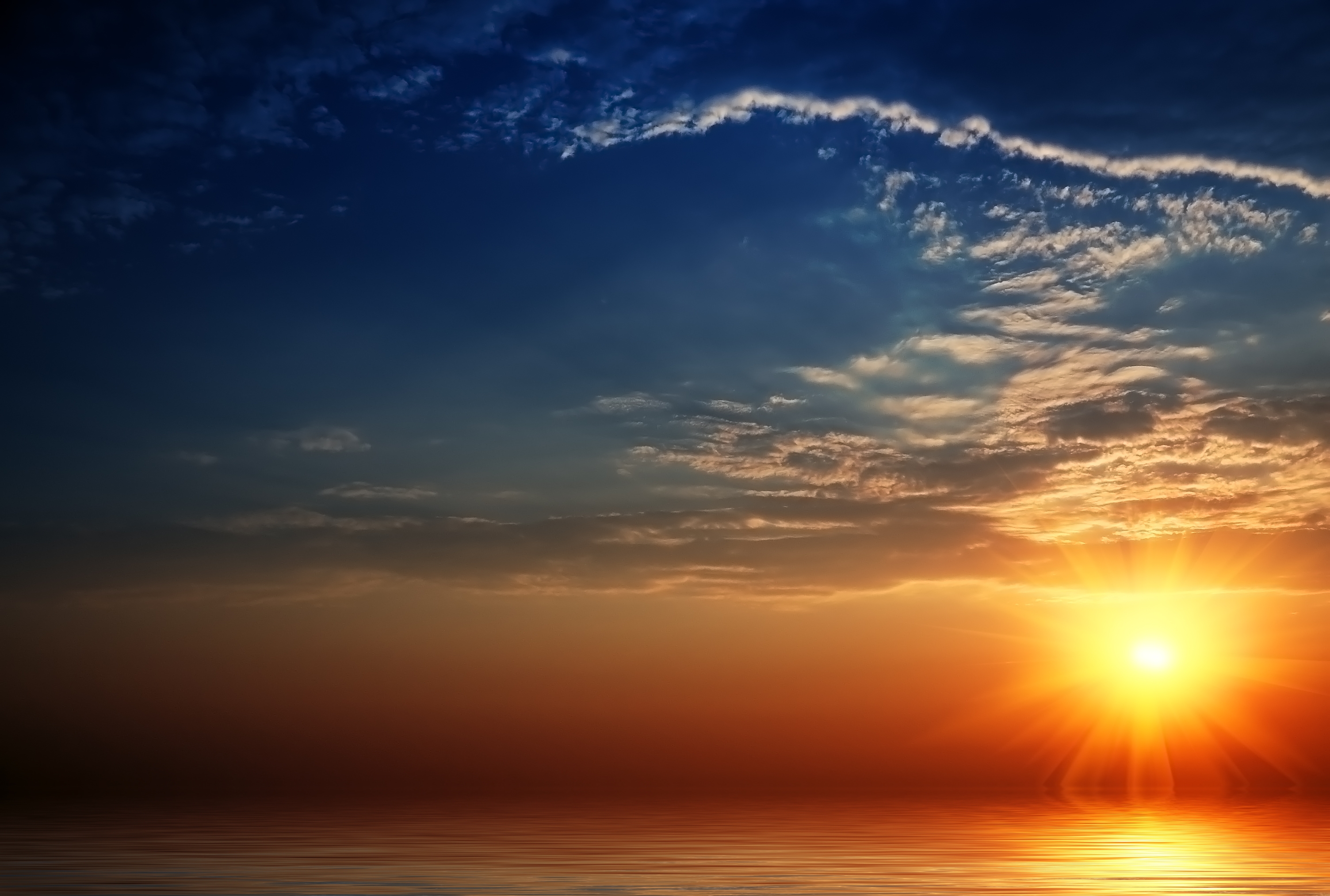 桌面上的壁纸太阳 光束 轻