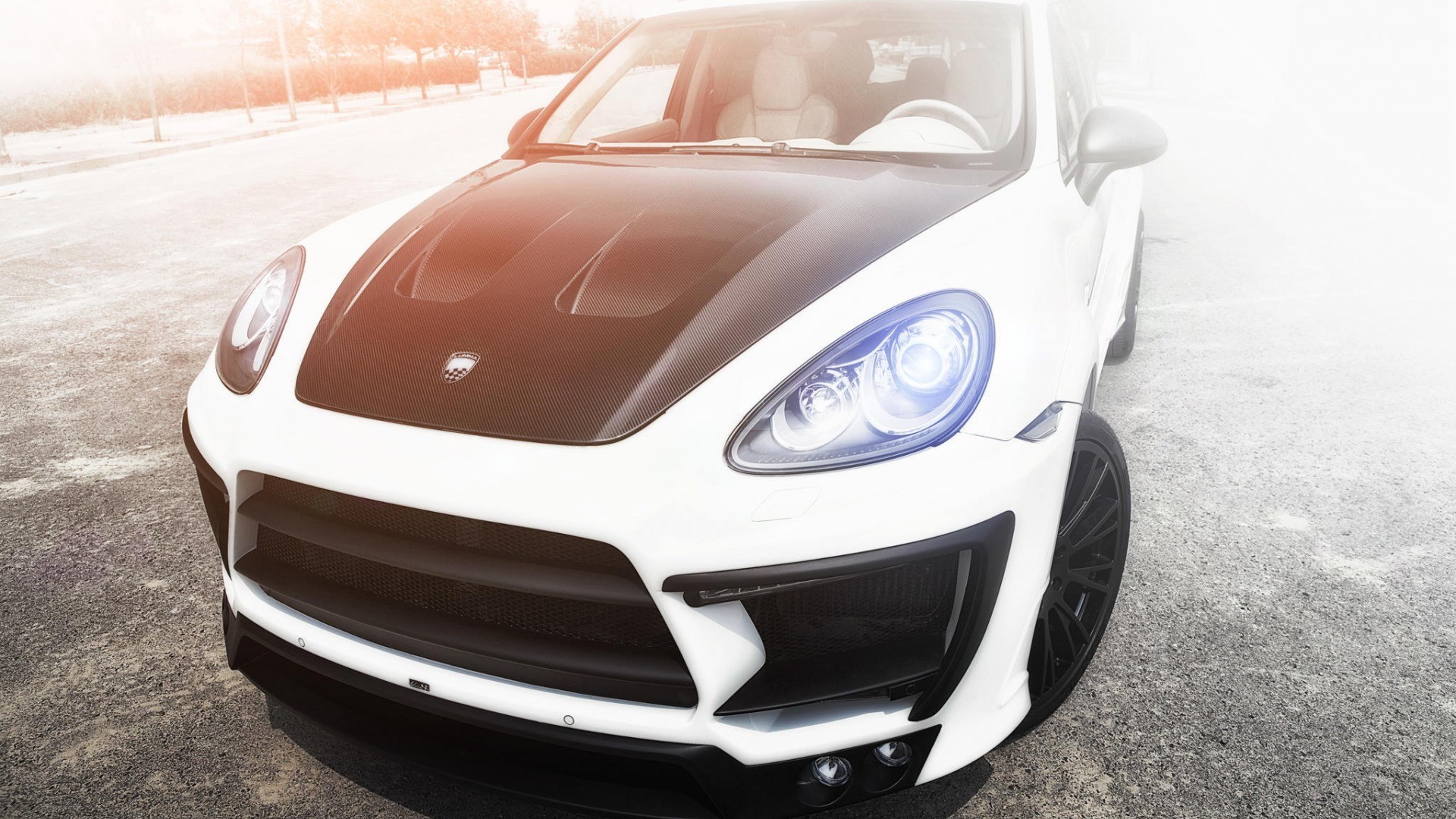 White black porsche