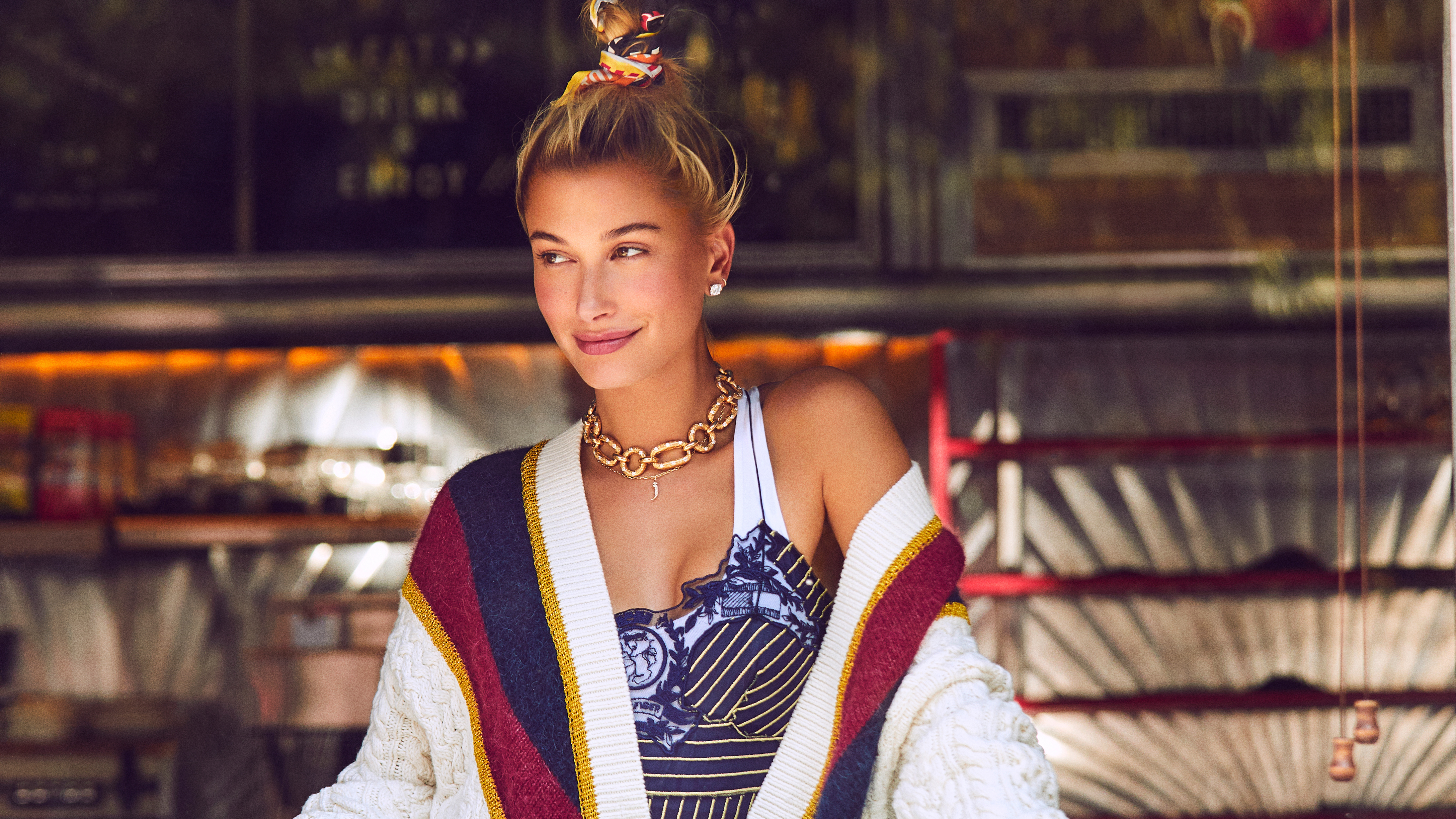 Wallpapers Hailey Baldwin celebrities girls on the desktop