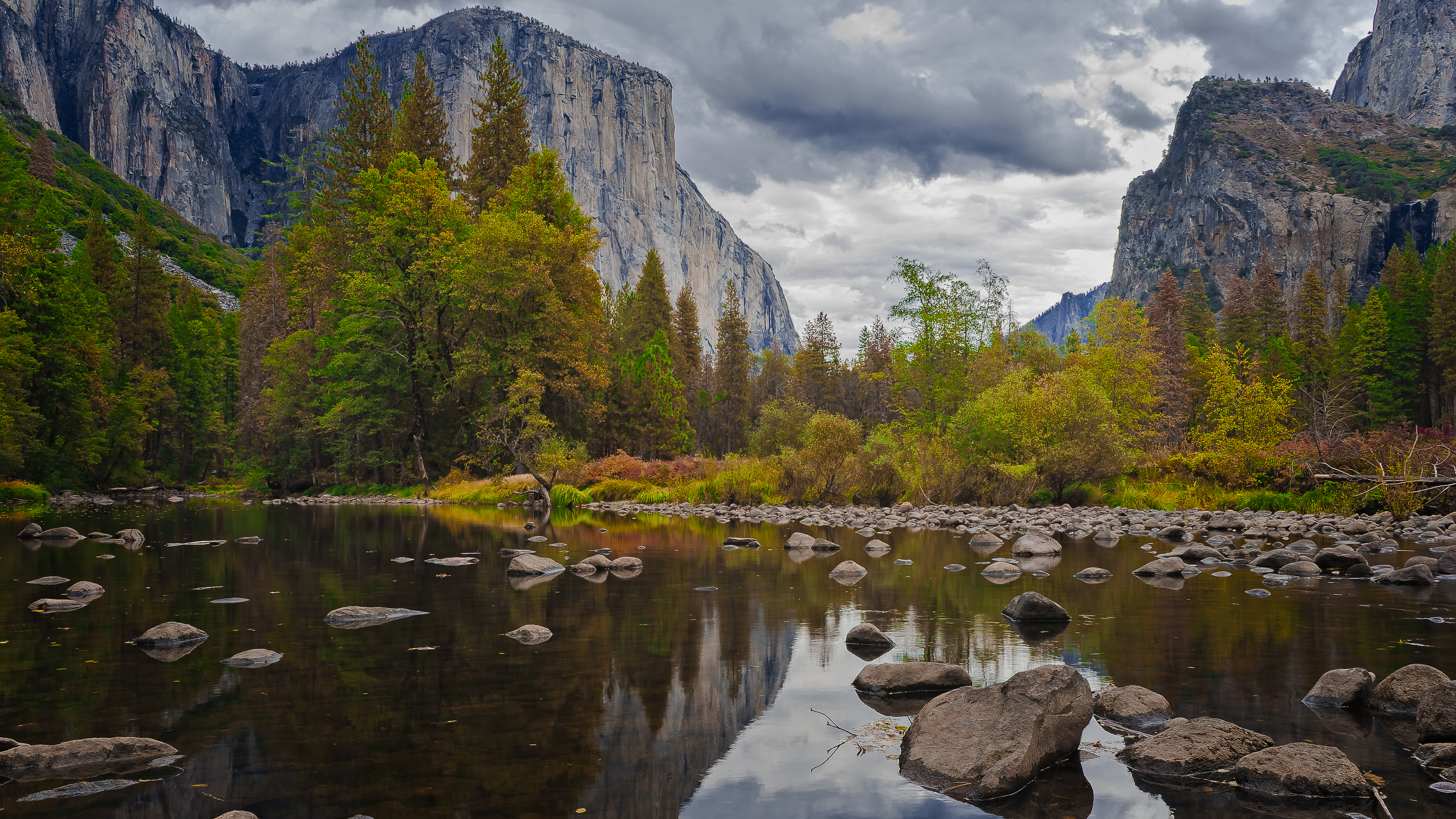 Free photo Autumn Park in California