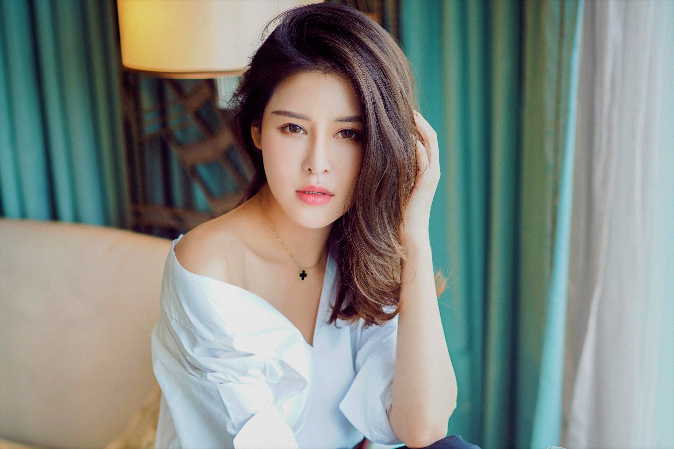 桌面上的壁纸亚洲 女性 赤膊