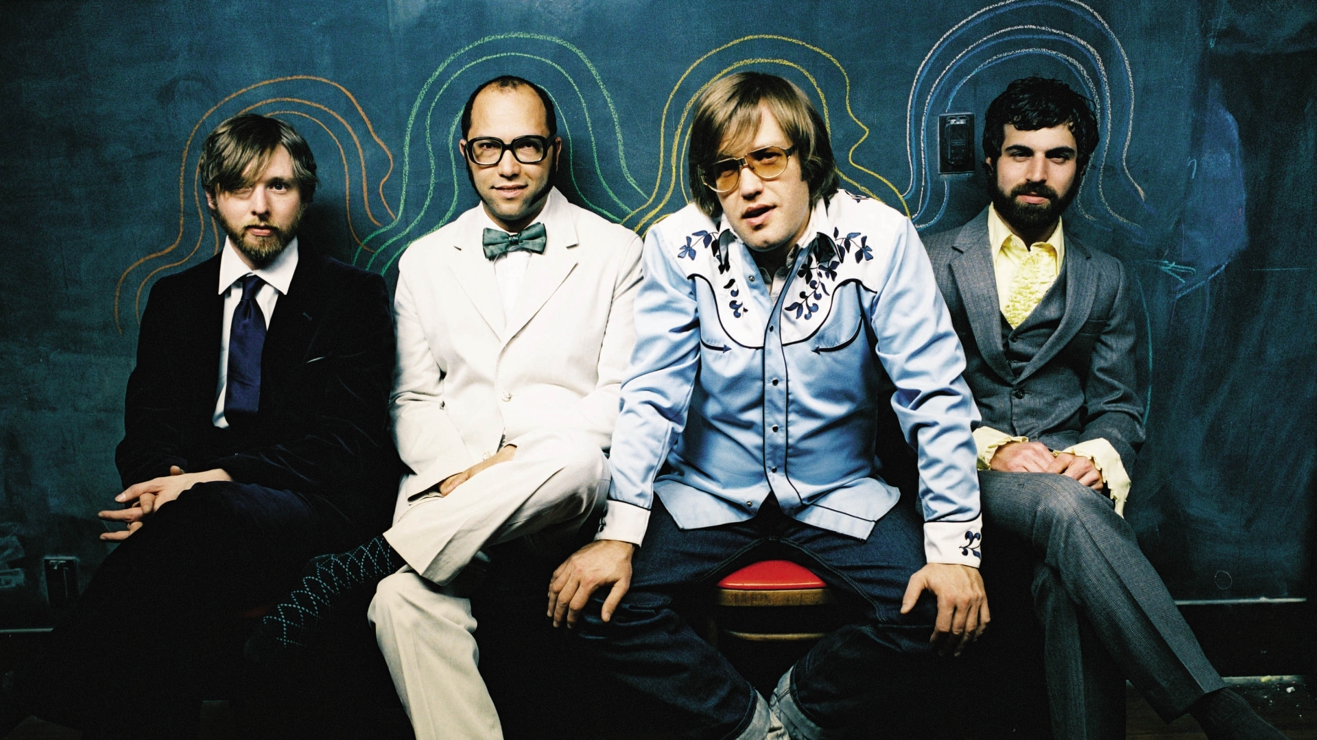 Обои стулья стена одежда на рабочий стол