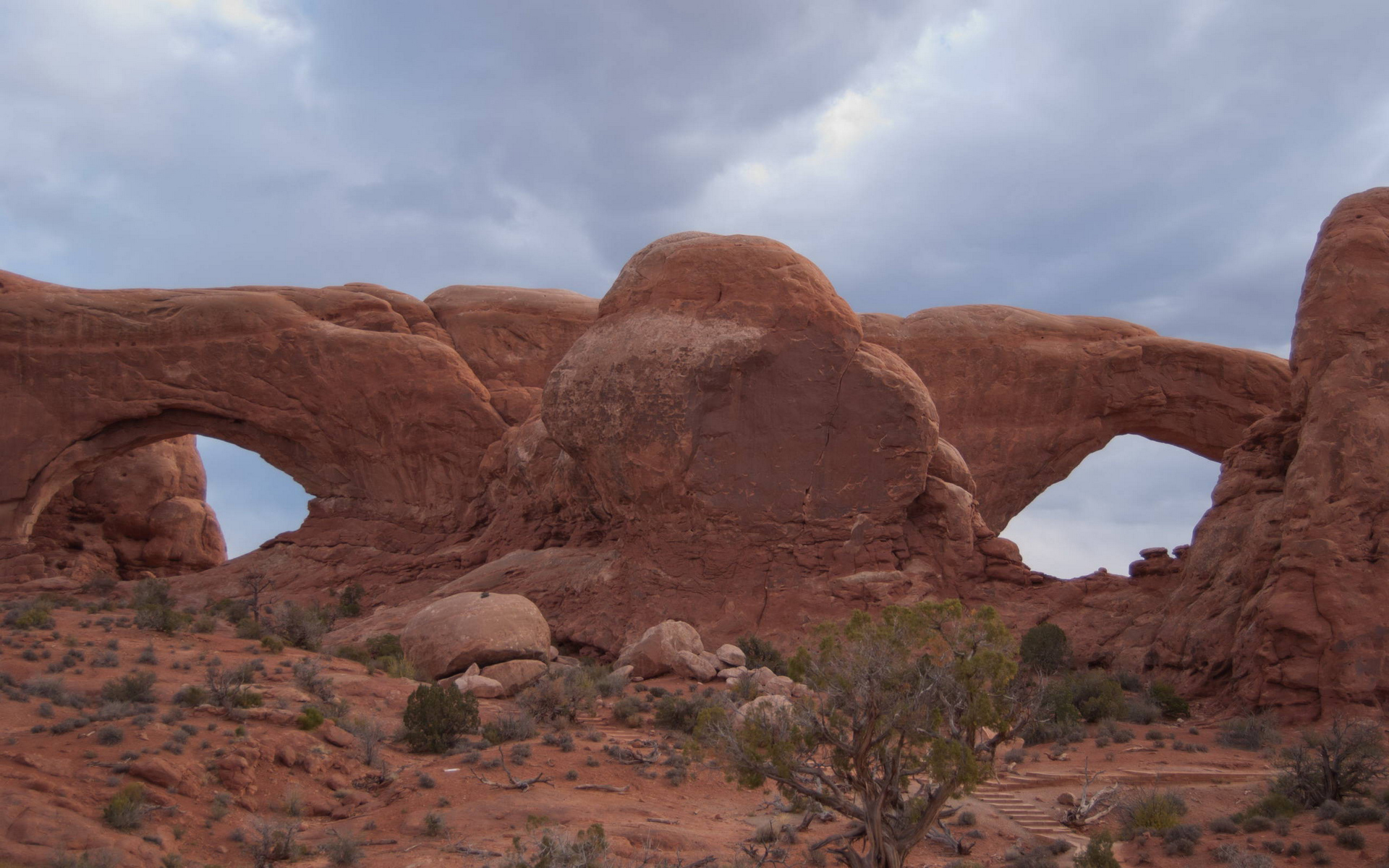 Wallpapers mountains sandstones arches on the desktop