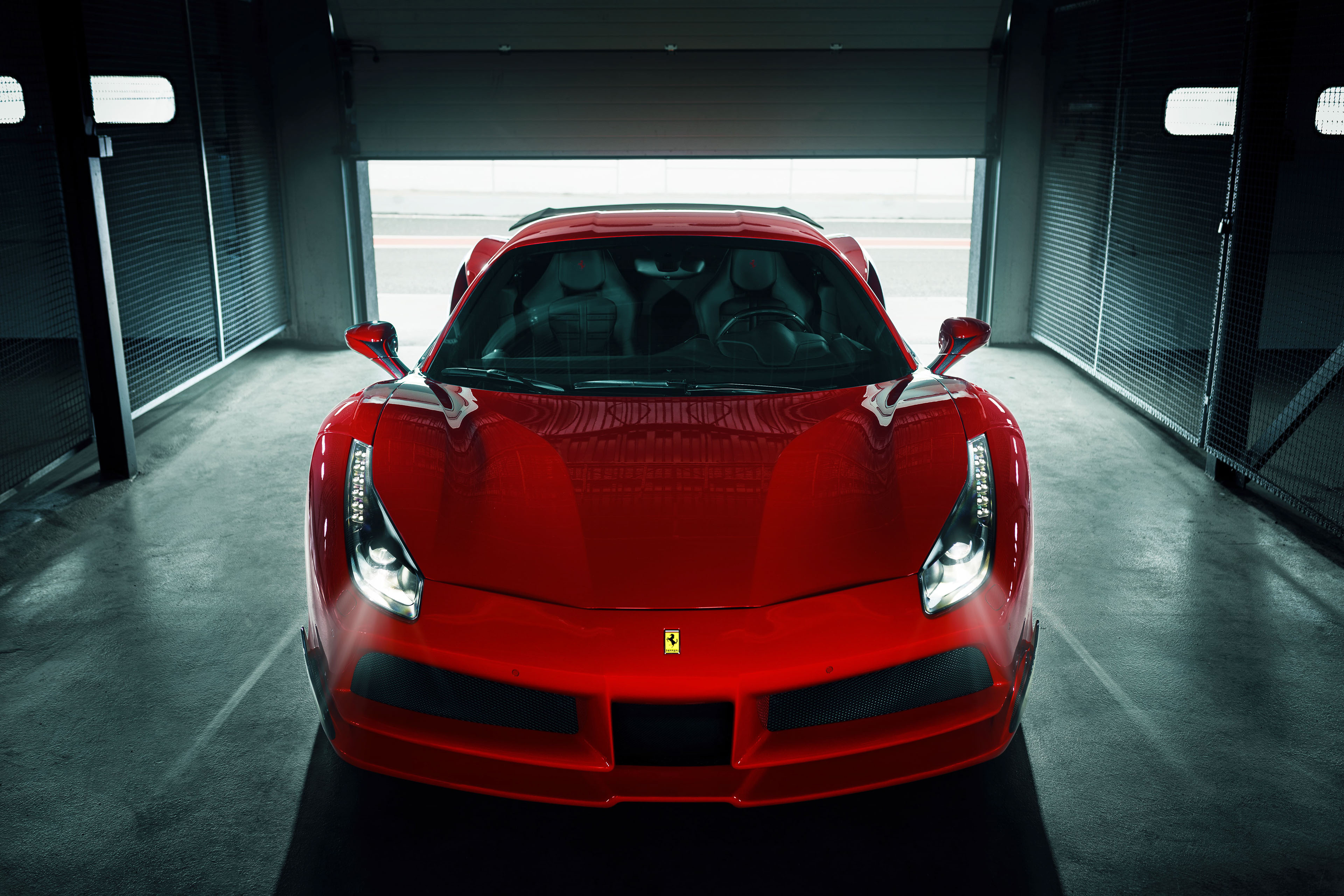 Free photo Ferrari 488 in red