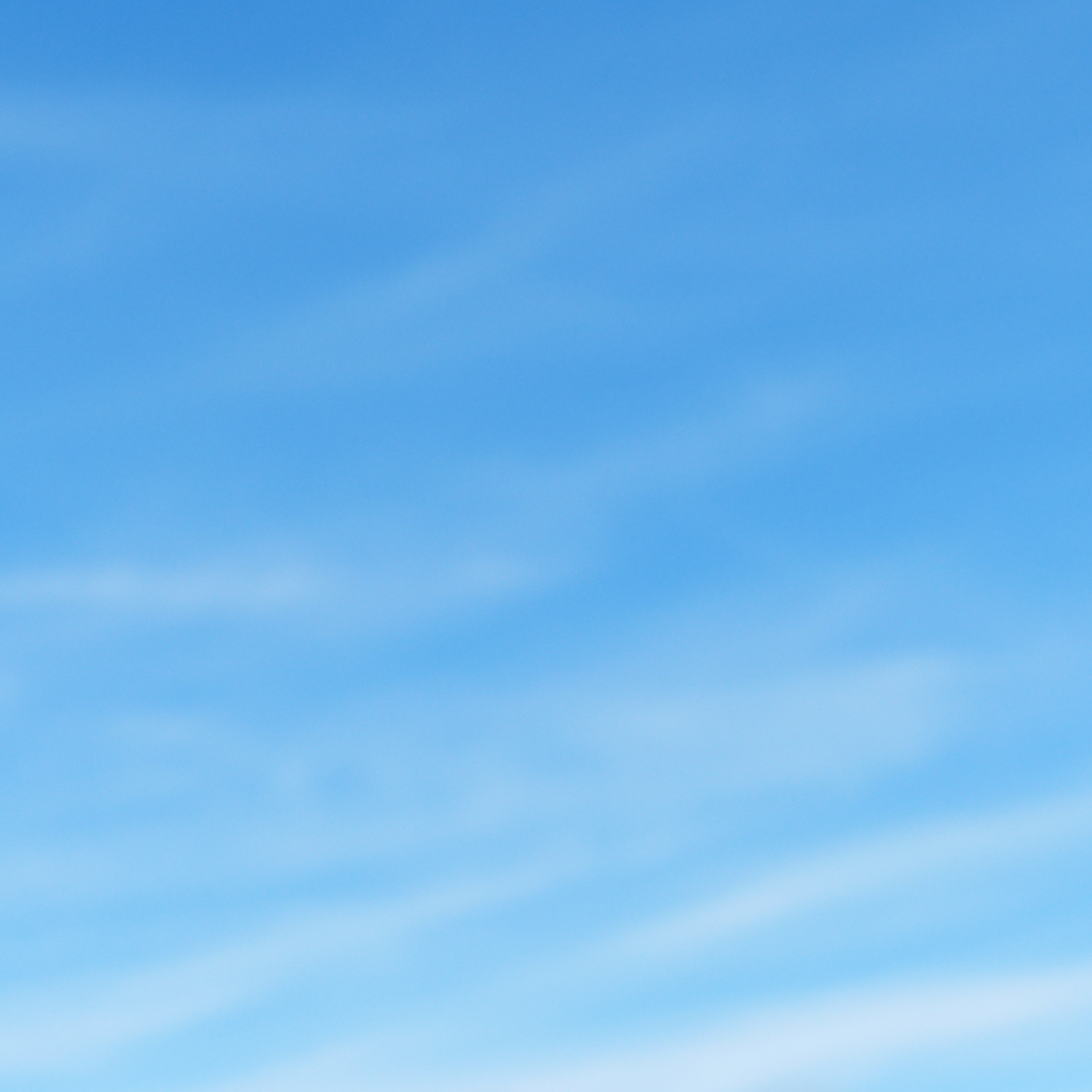 桌面上的壁纸视野 云层 天空