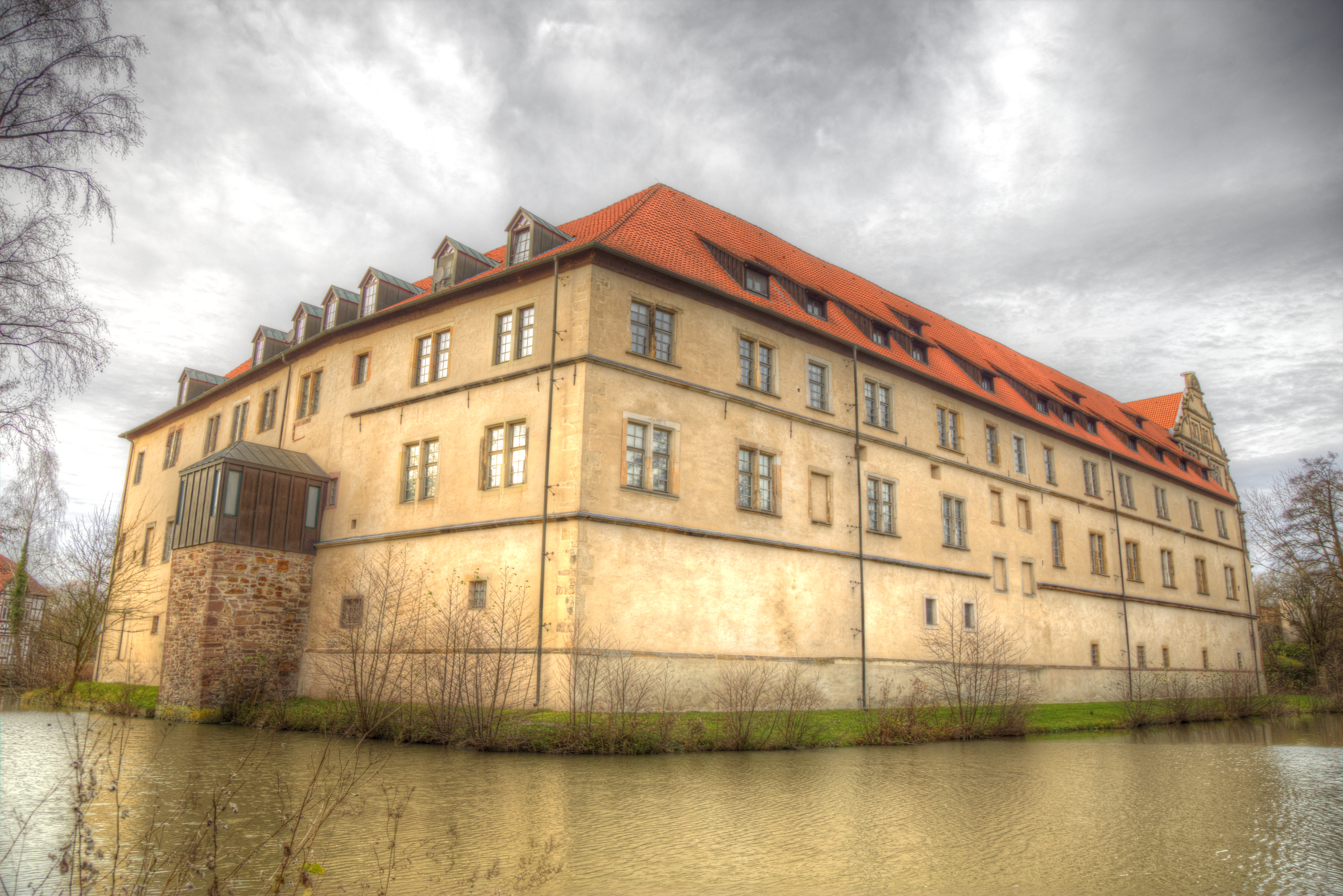 Free photo A house on the water in Germany