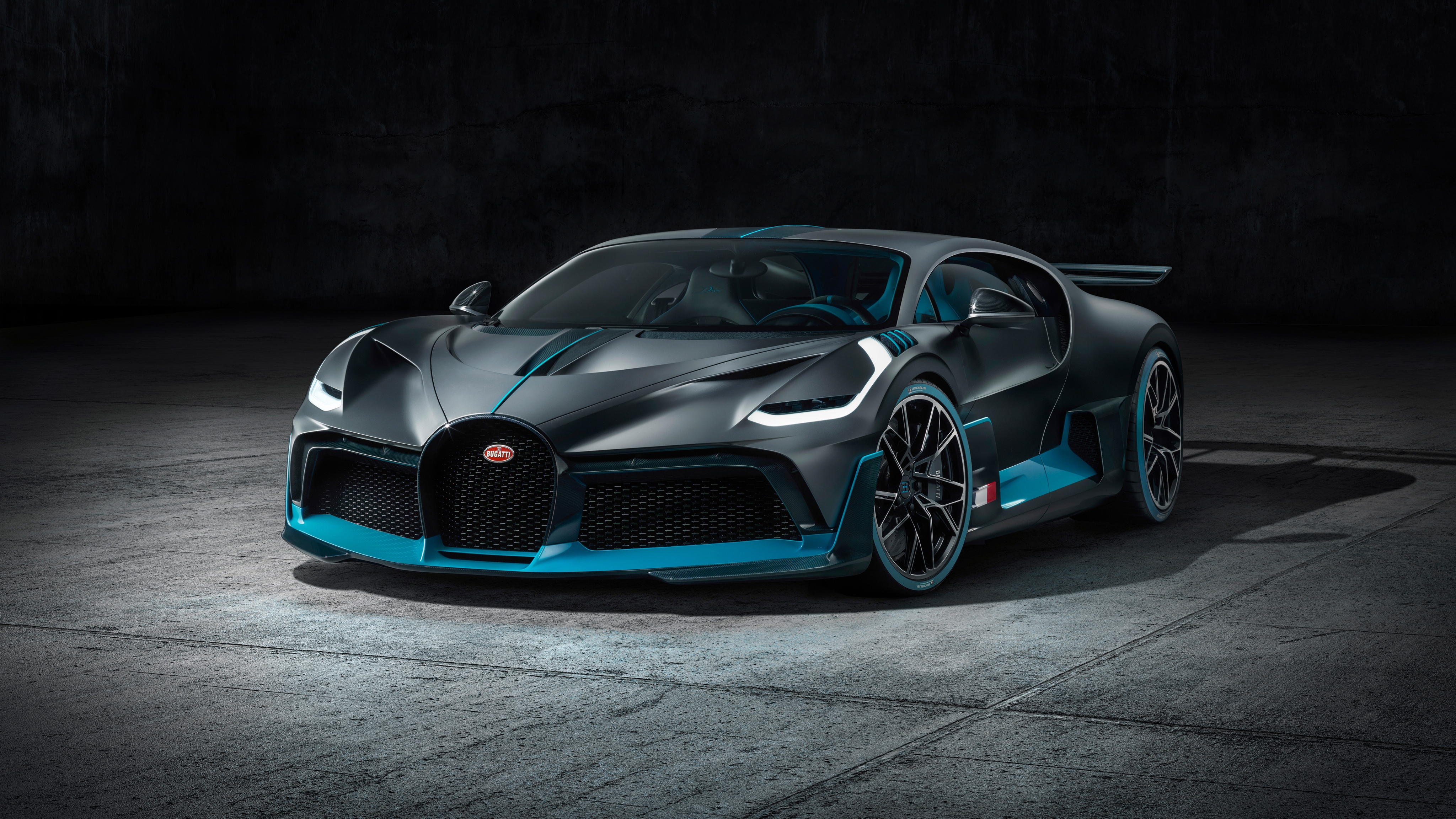 Обои вид спереди обои bugatti divo 2019 машины на рабочий стол