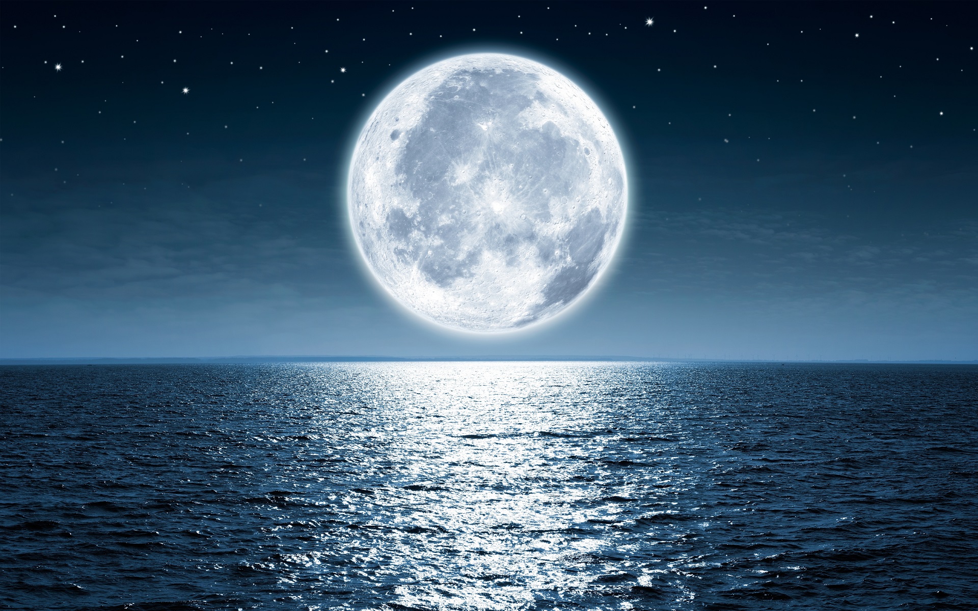 Full moon over the sea