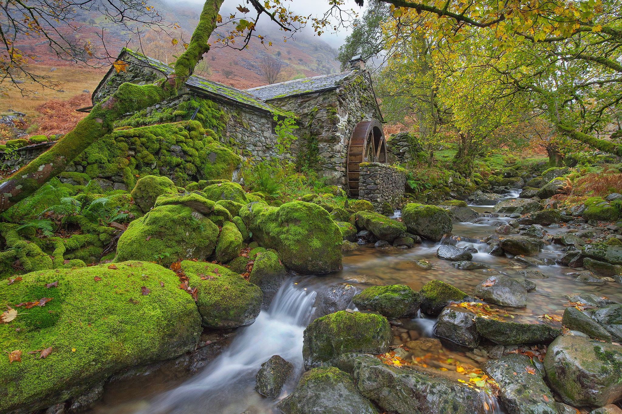 Обои коттедж Old Mill на Кумбстоун-Гилл Борроудейл Камбрия на рабочий стол