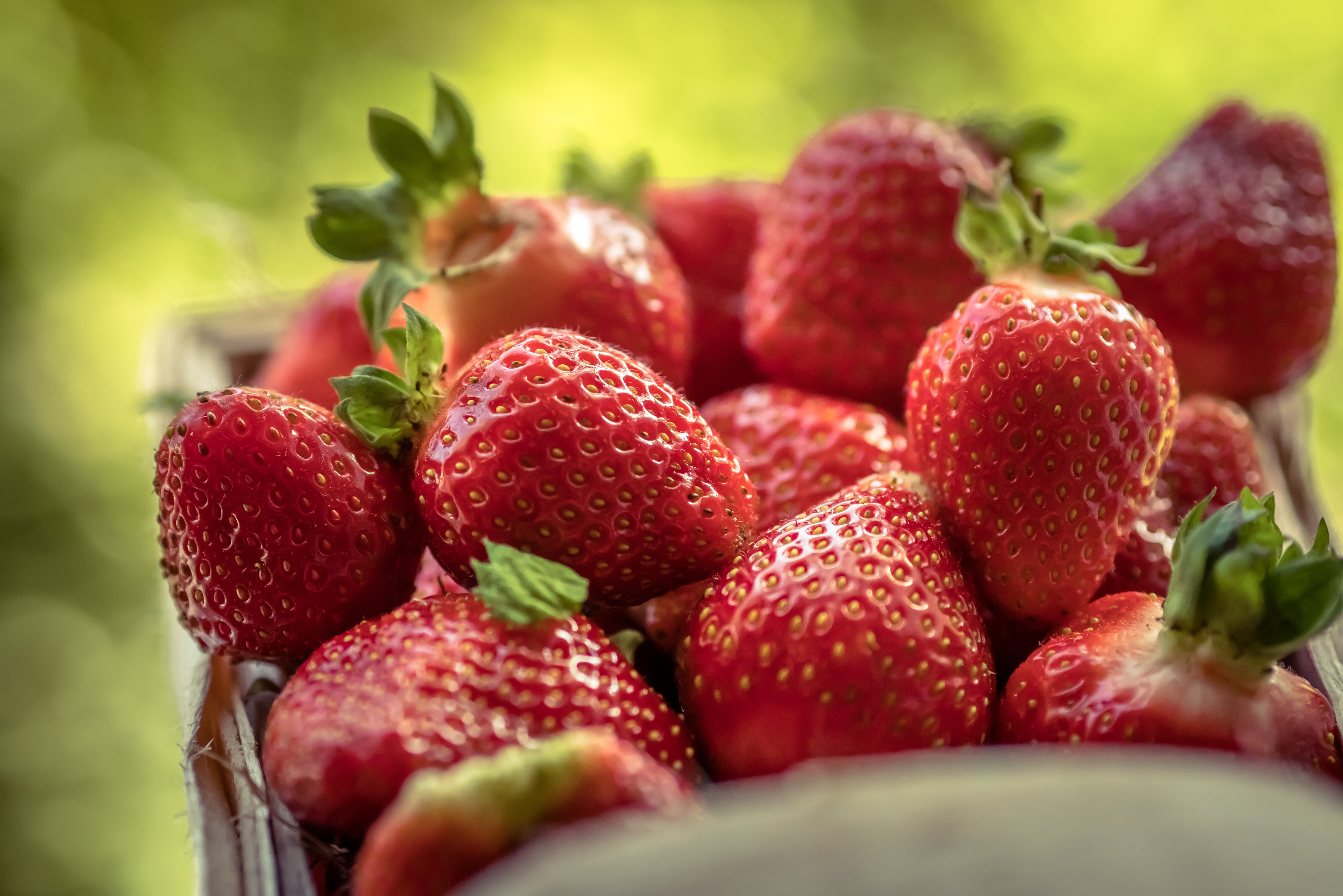 Free photo Strawberry in a box