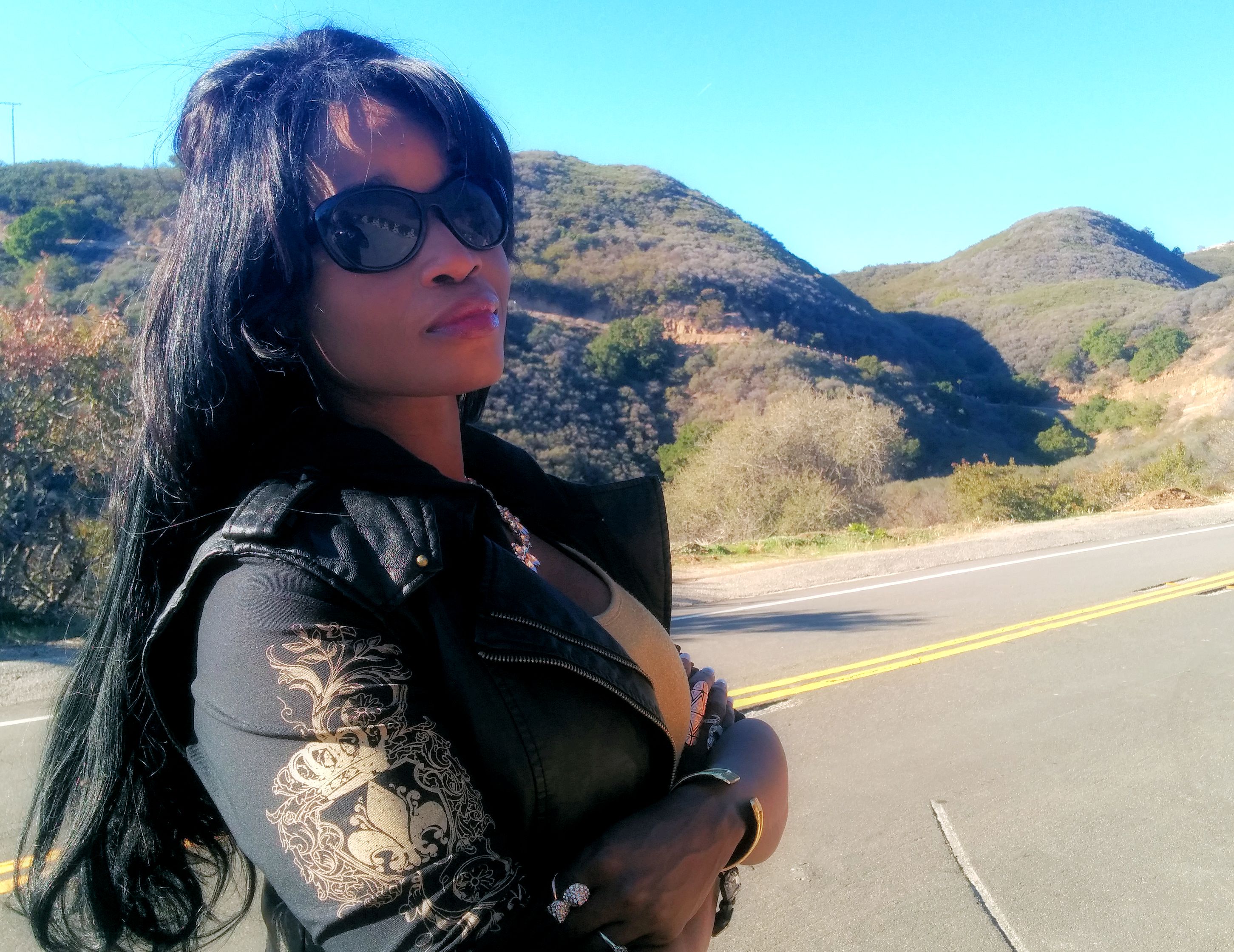 桌面上的壁纸模型 街道 玻璃