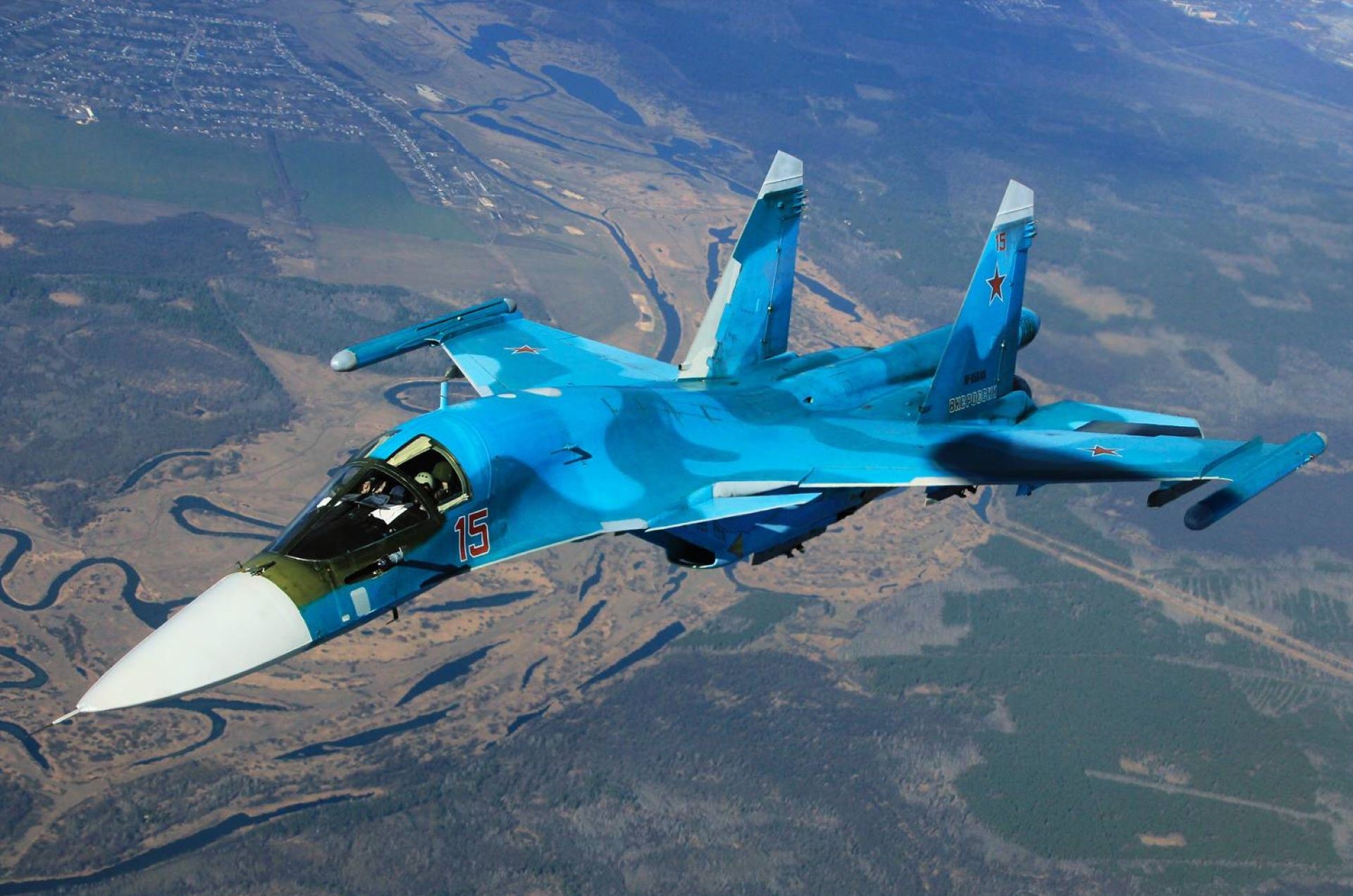 Free photo Su-34 fighter-bomber aircraft