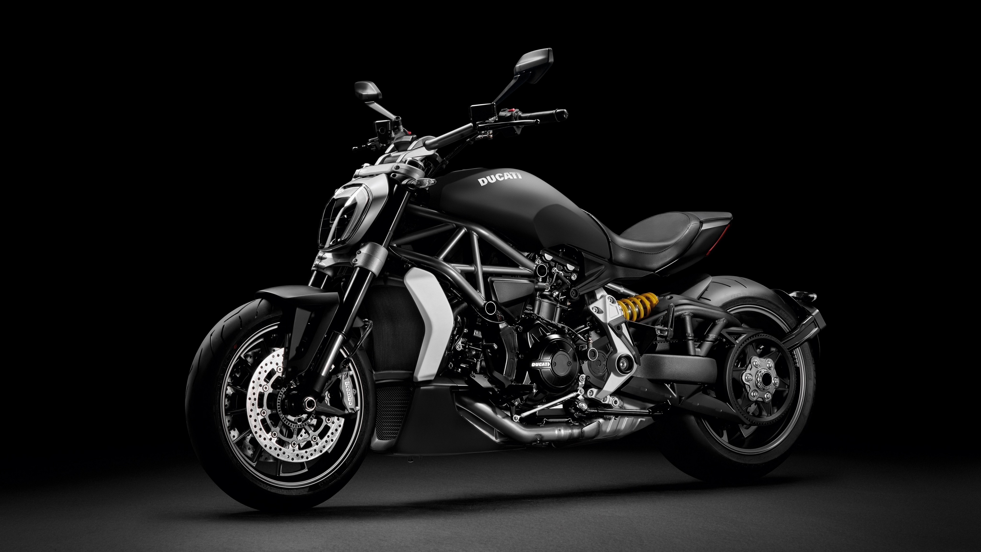 Free photo Ducati Diavel black