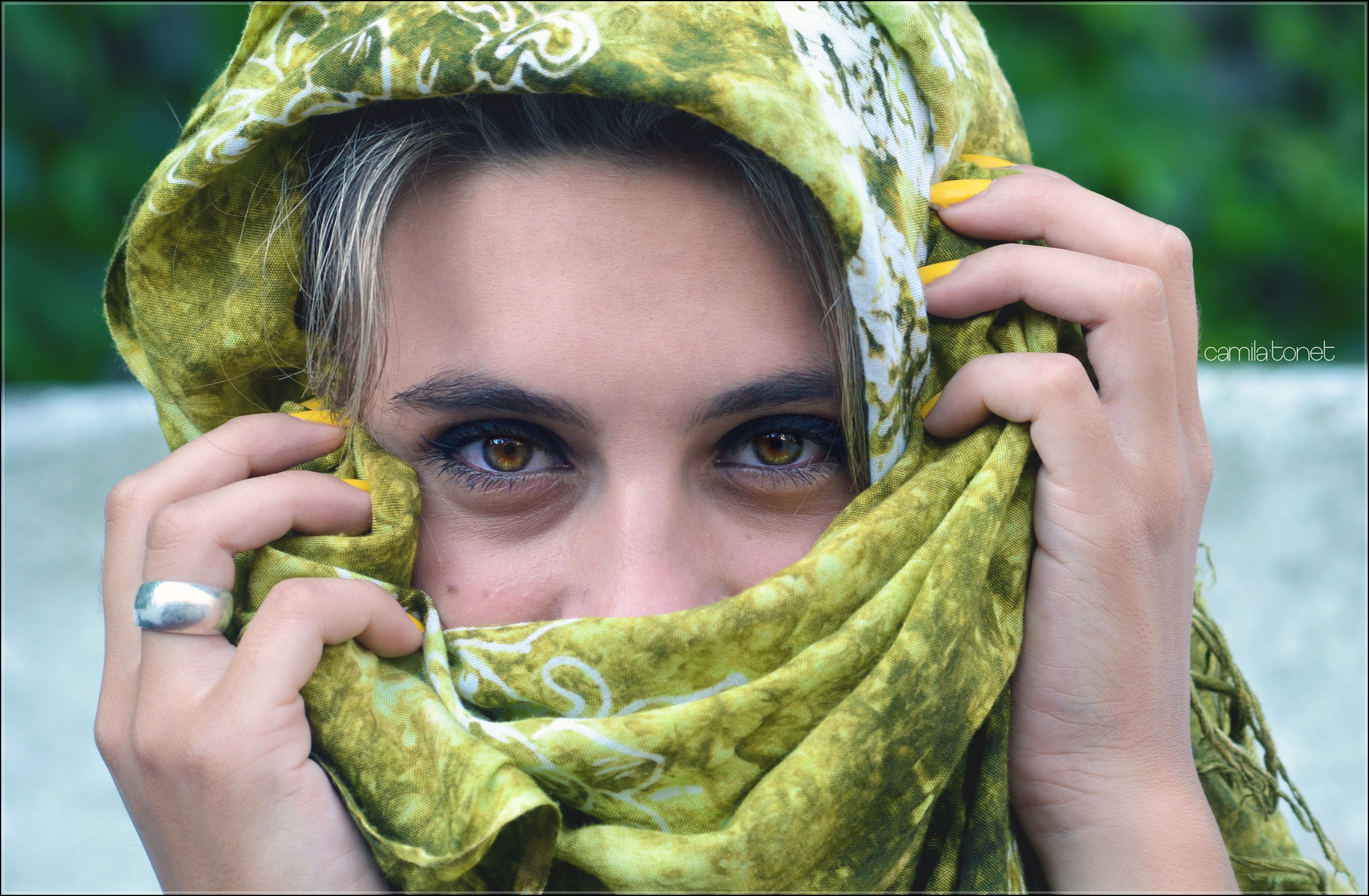 桌面上的壁纸绿色 绿化 脸