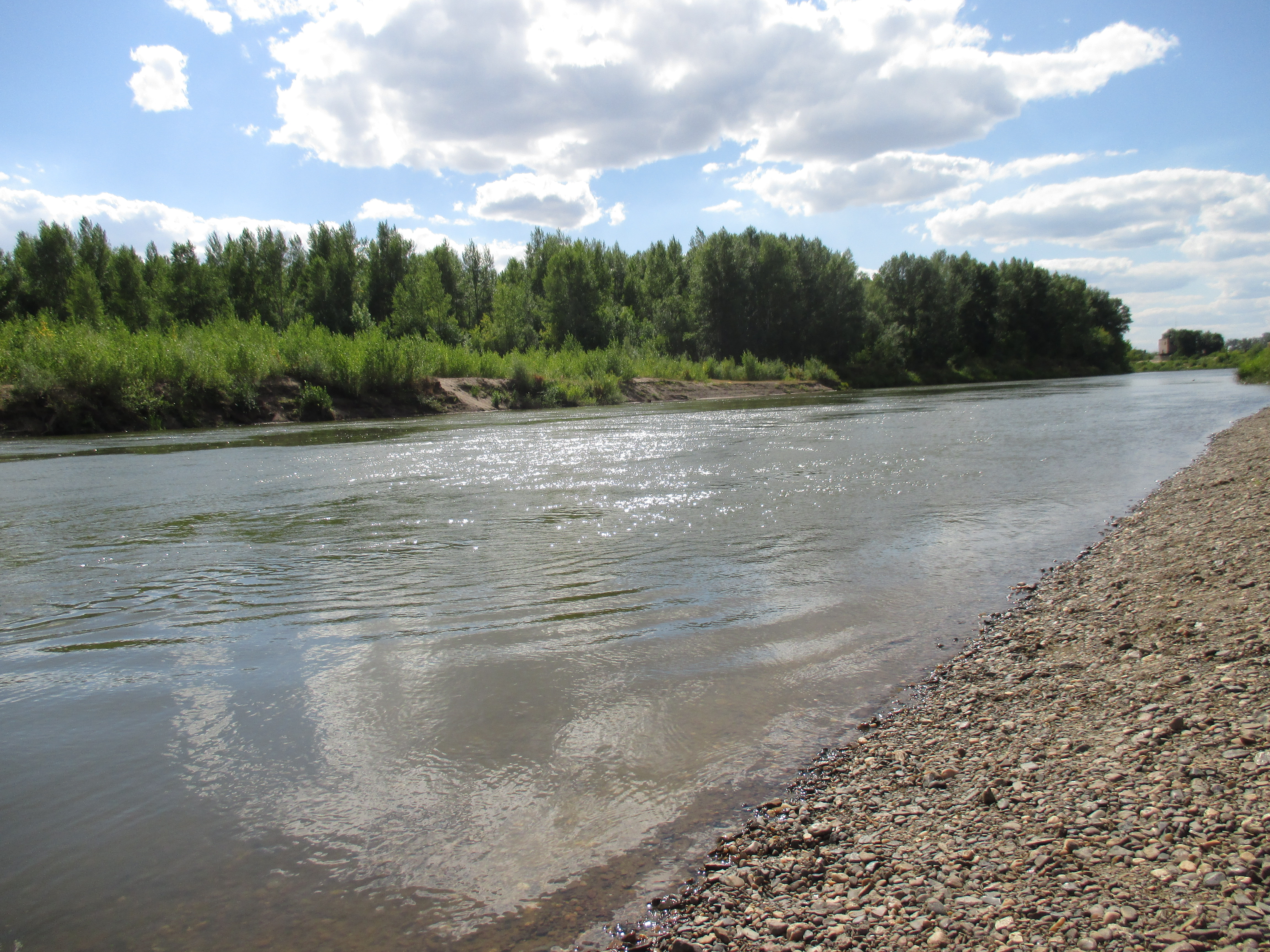 Бесплатное фото Небо над рекой 11