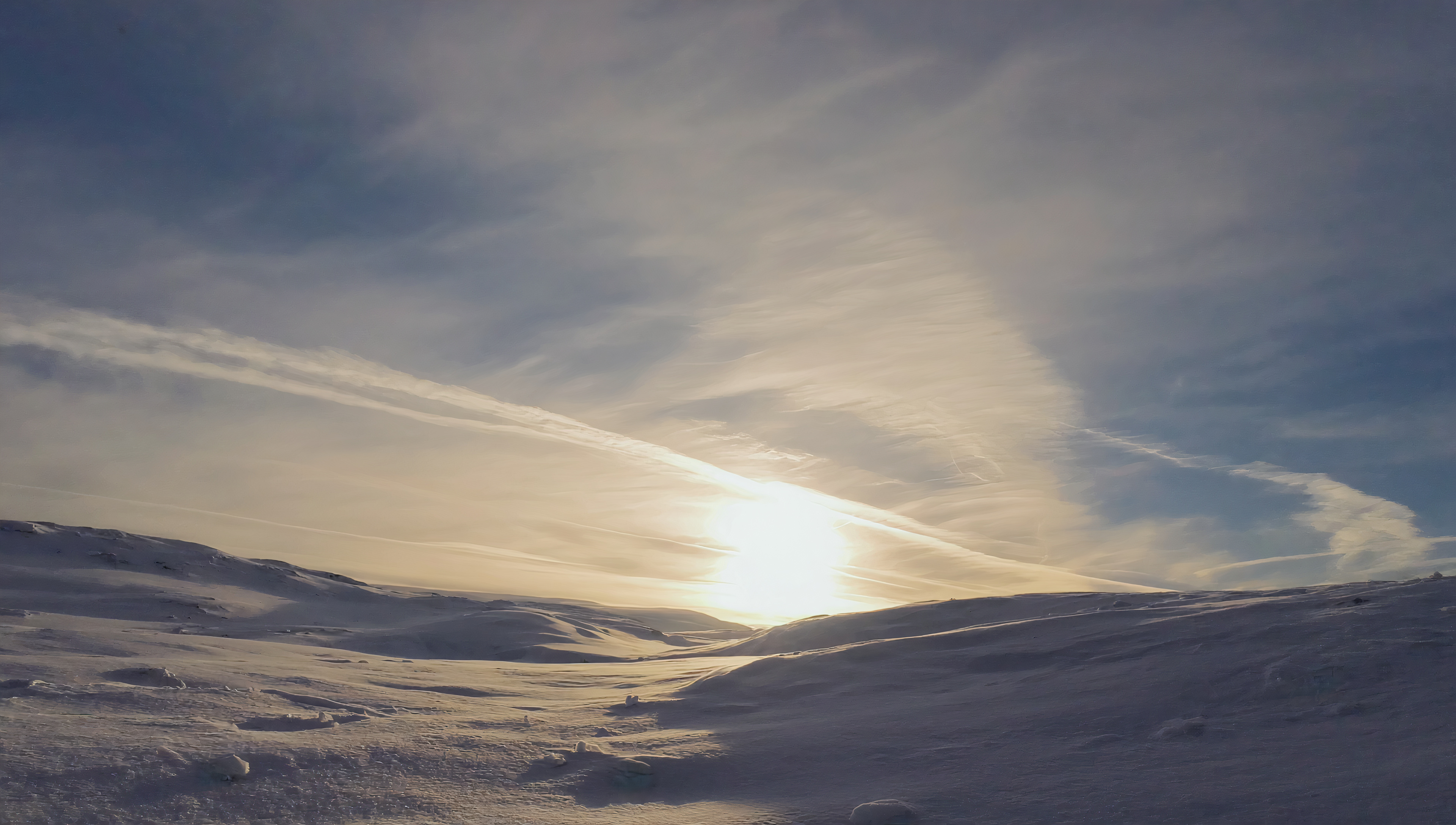 Бесплатное фото Обои на рабочий стол, пейзаж с видом на подсвеченные солнцем облака