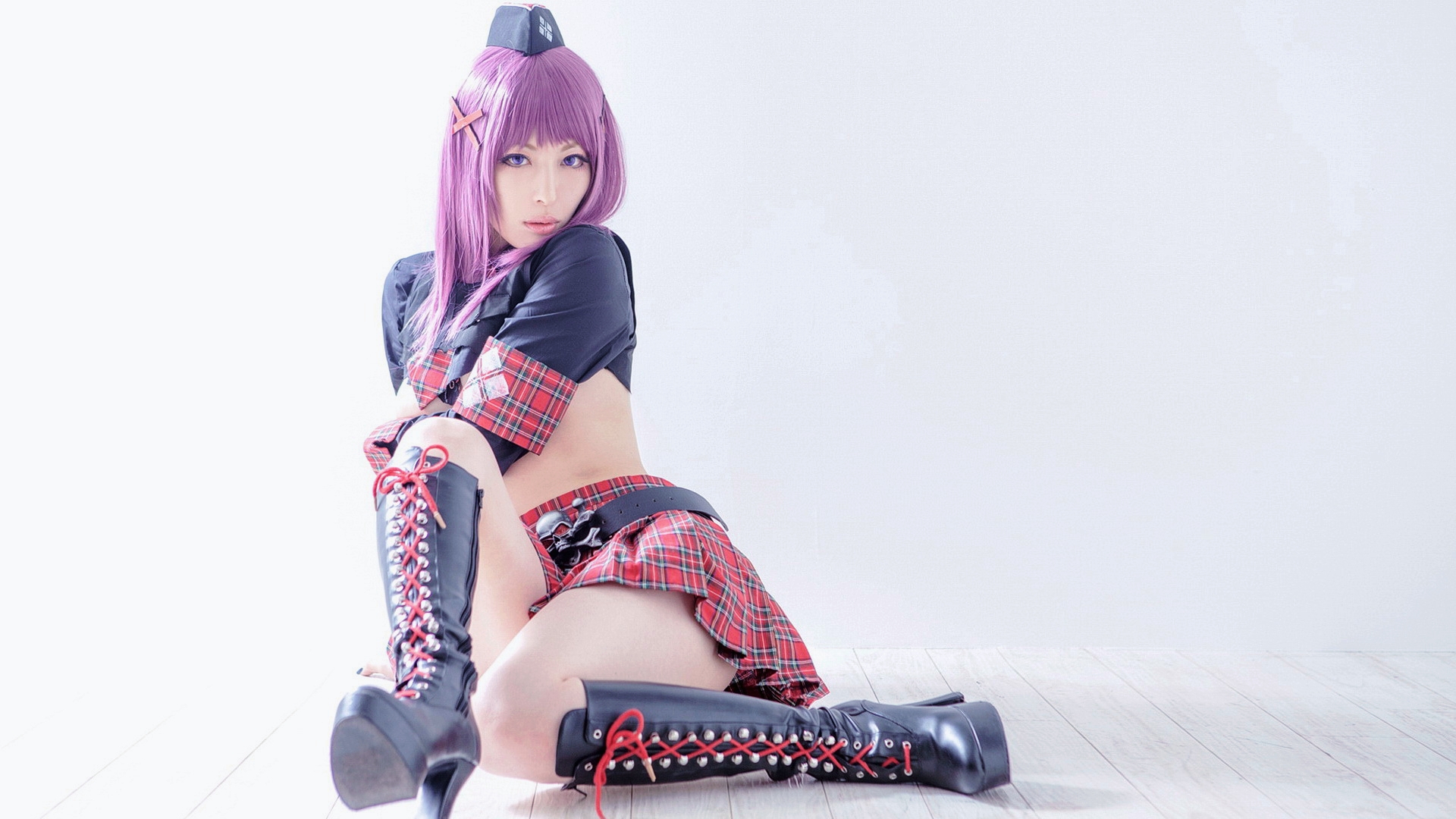 The Nonsummerjack model sits on the floor of the room