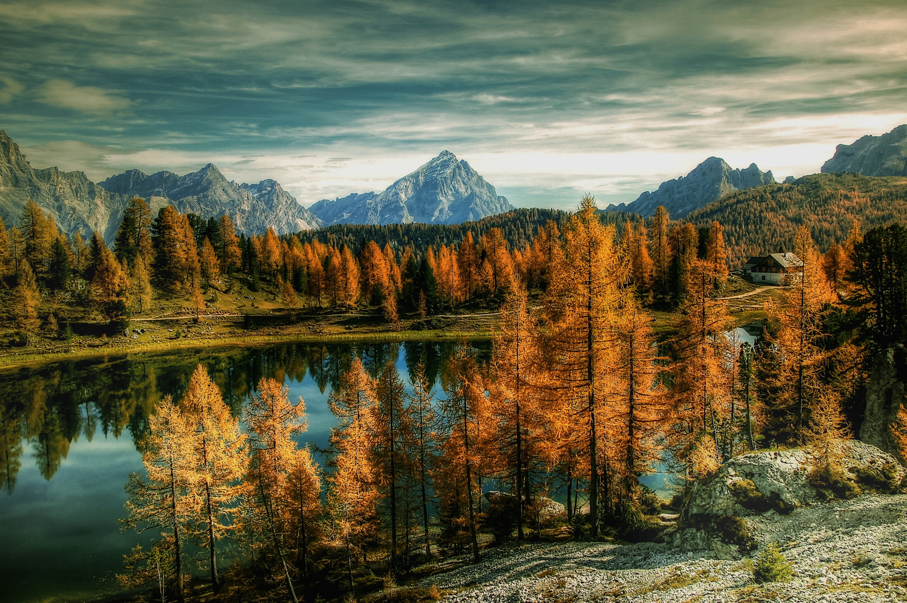 Обои Re Antelao Mountain Dolomiti пейзаж хижины на рабочий стол