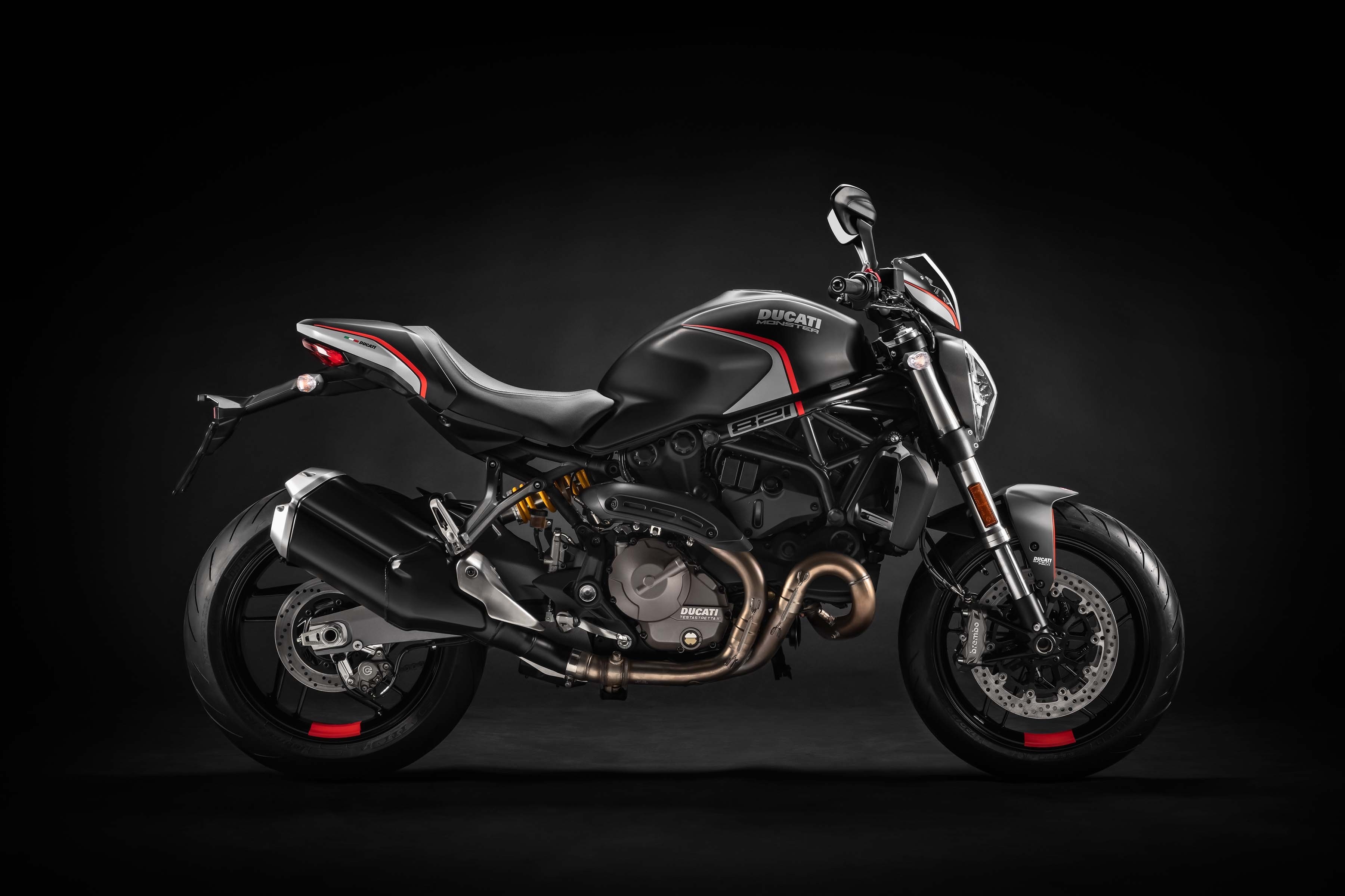 Обои Ducati Monster 821 Stealth вид сбоку спортивный мотоцикл на рабочий стол