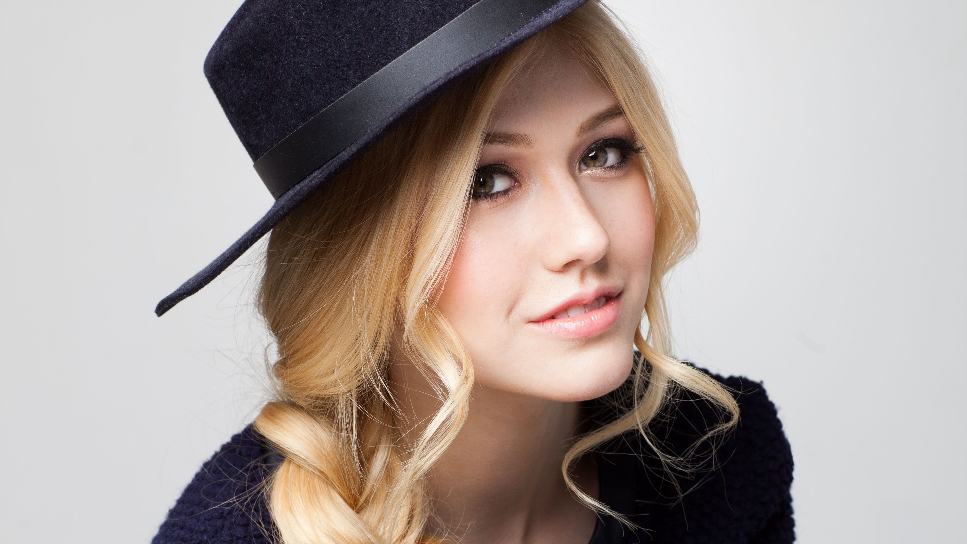 Wallpapers Katherine Mcnamara hat girls on the desktop