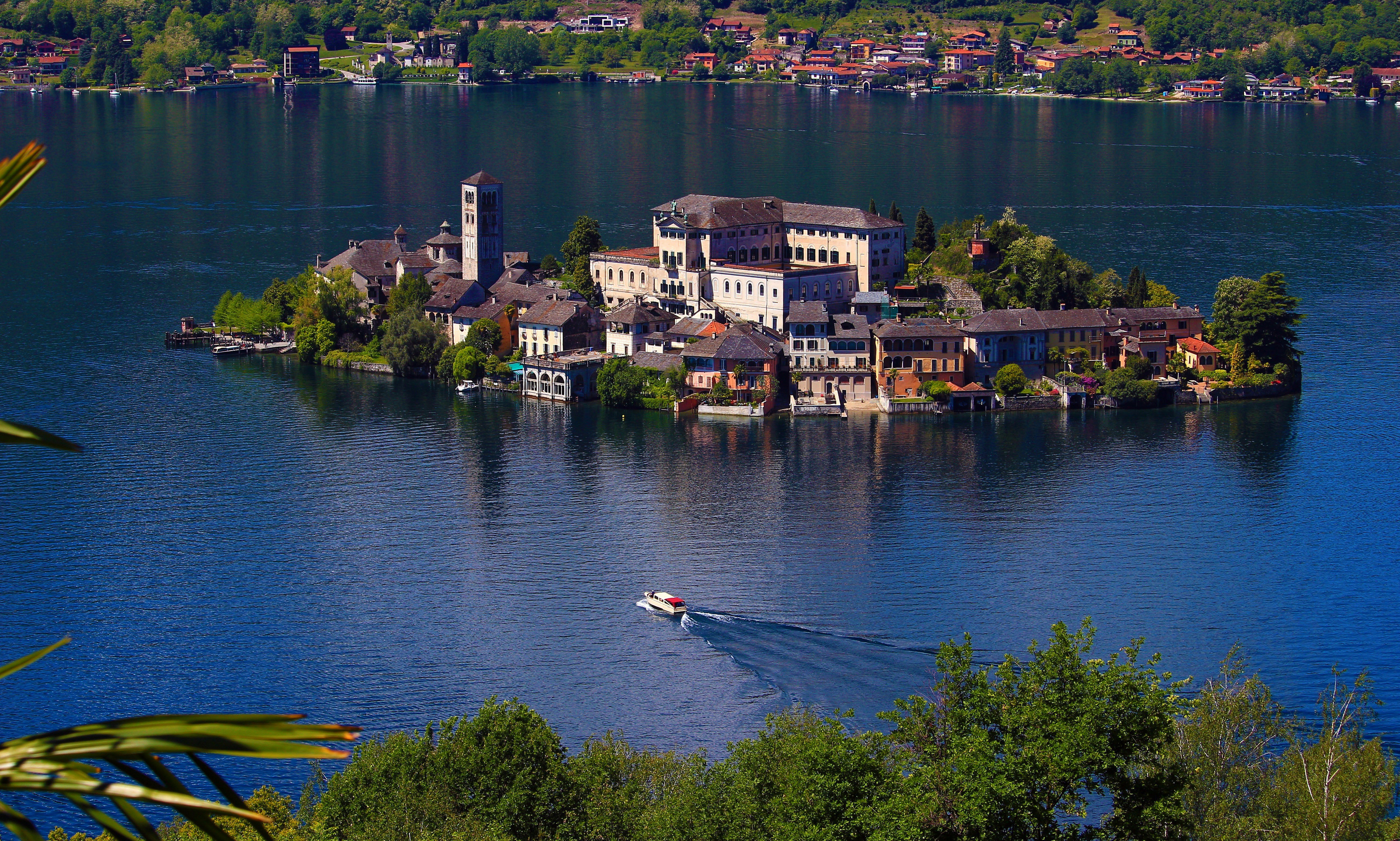 Wallpapers nature Italy lake on the desktop