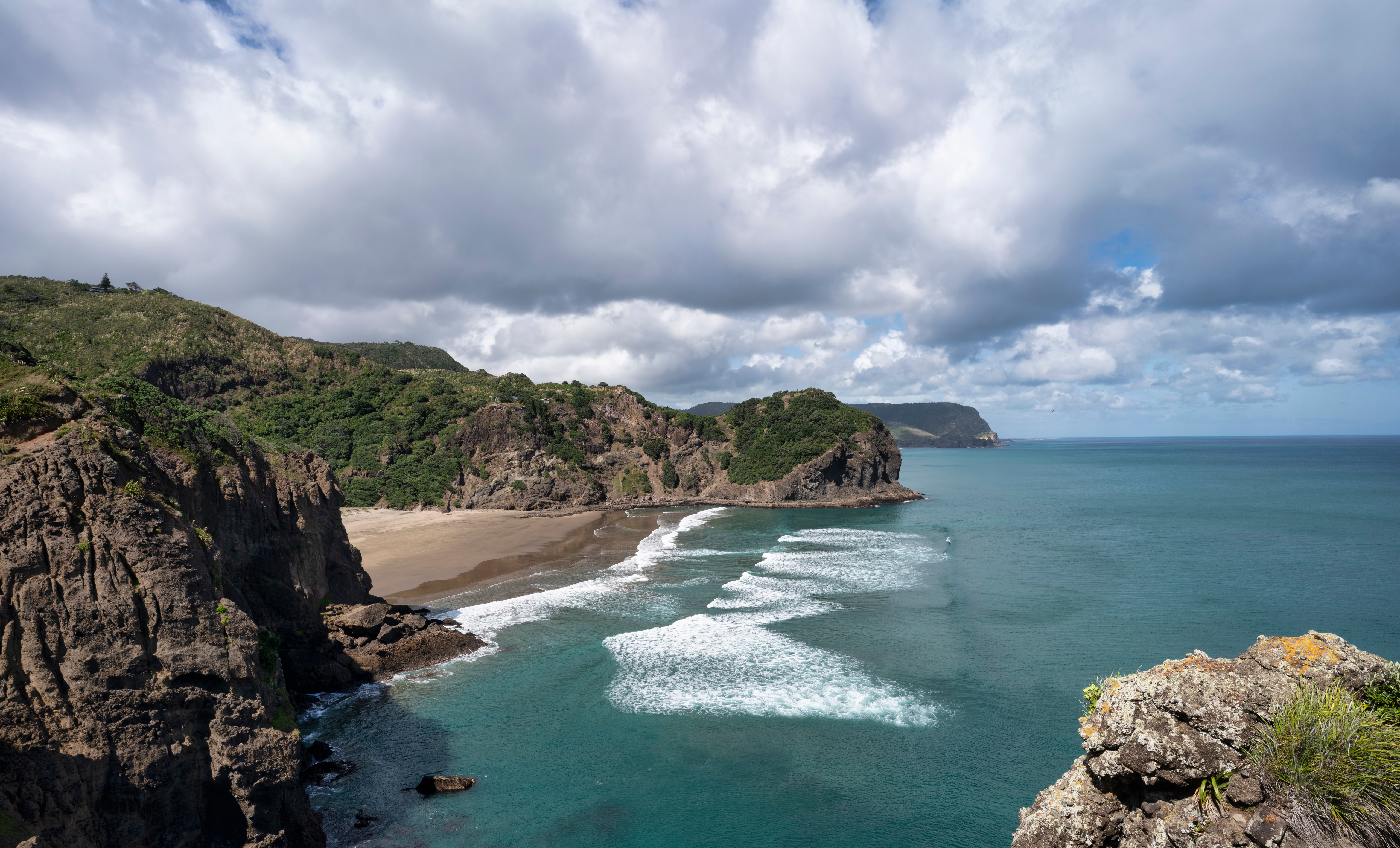 桌面上的壁纸地貌 岩石海岸 云彩